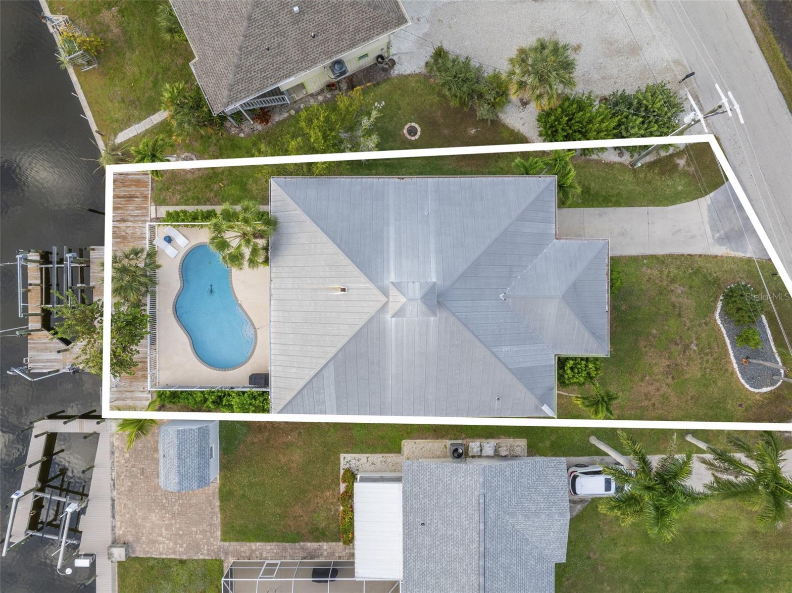 Image 28 of 49 For 2291 Palm Avenue