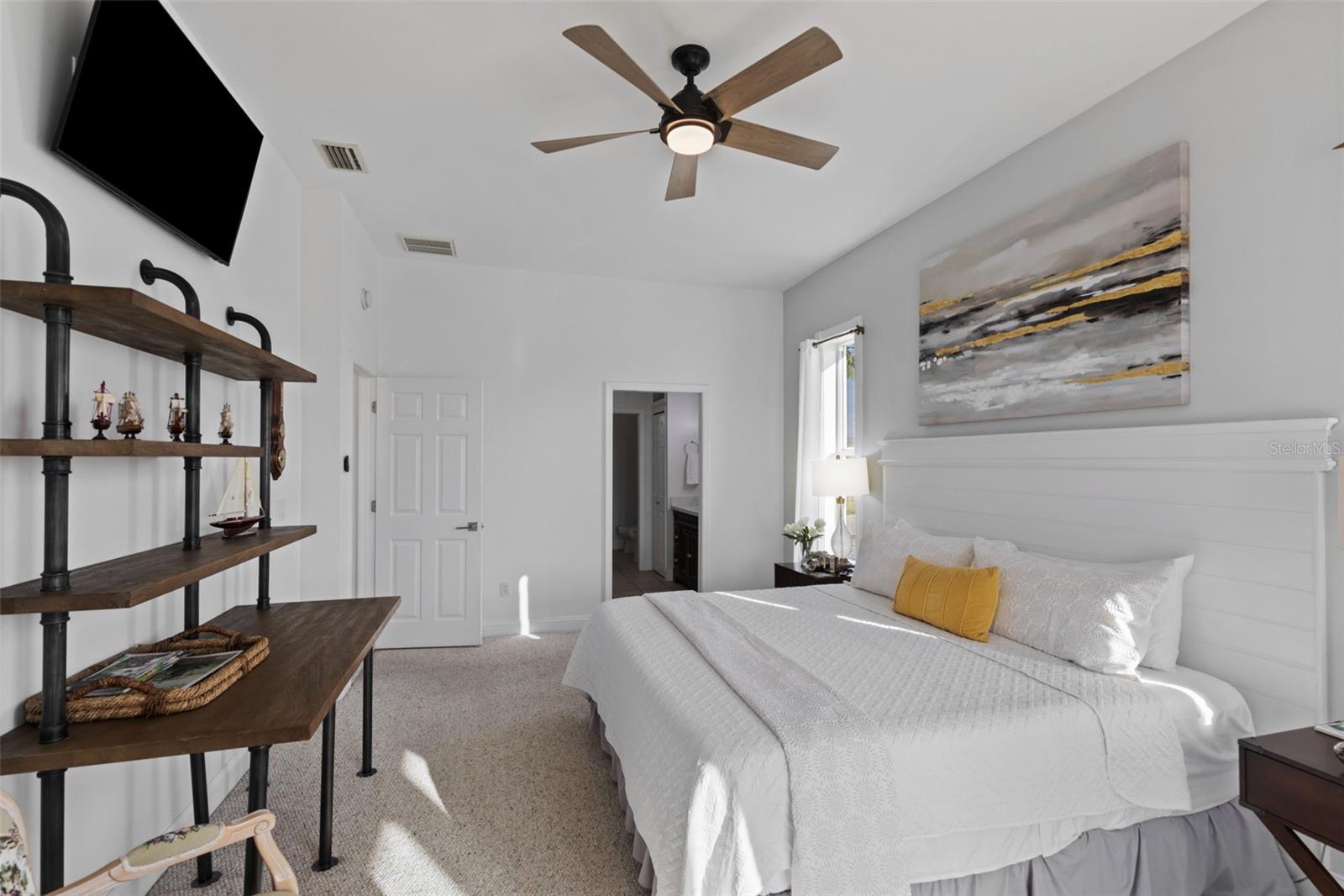 Image 39 of 49 For 2291 Palm Avenue