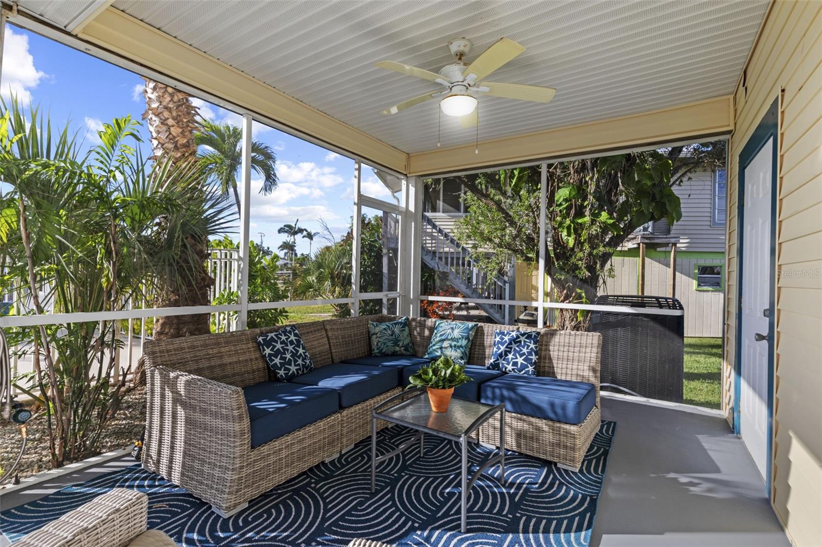 Image 44 of 49 For 2291 Palm Avenue