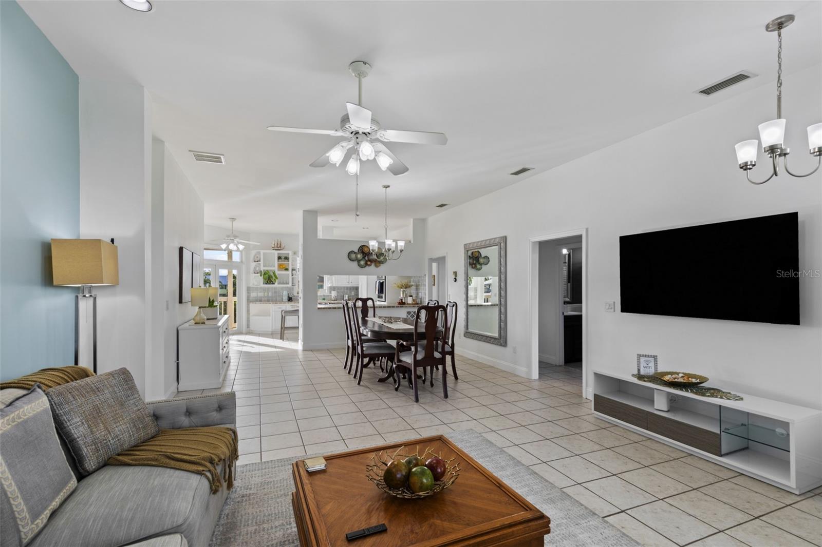 Image 6 of 49 For 2291 Palm Avenue