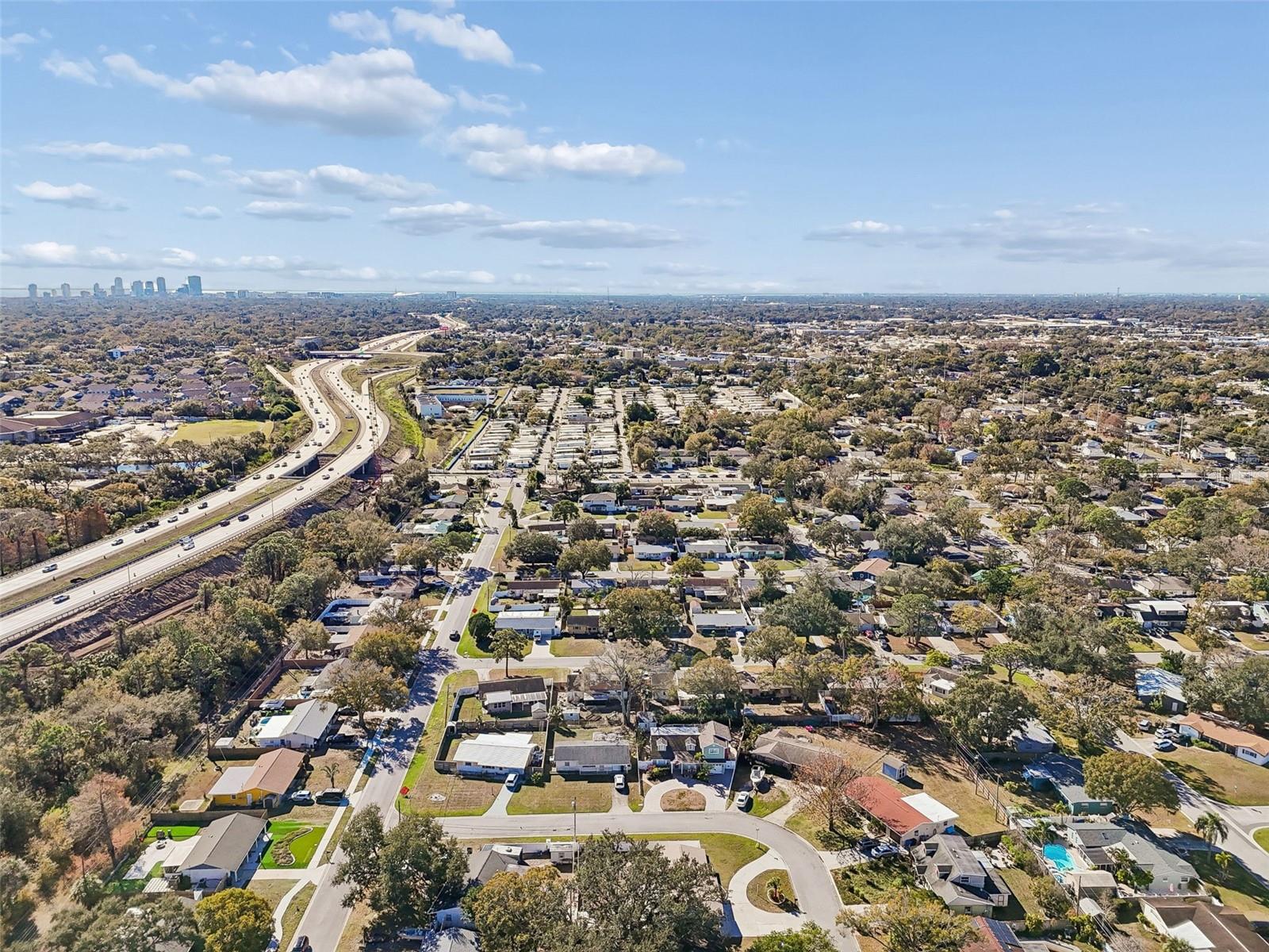 Listing photo id 56 for 6533 26th Street N