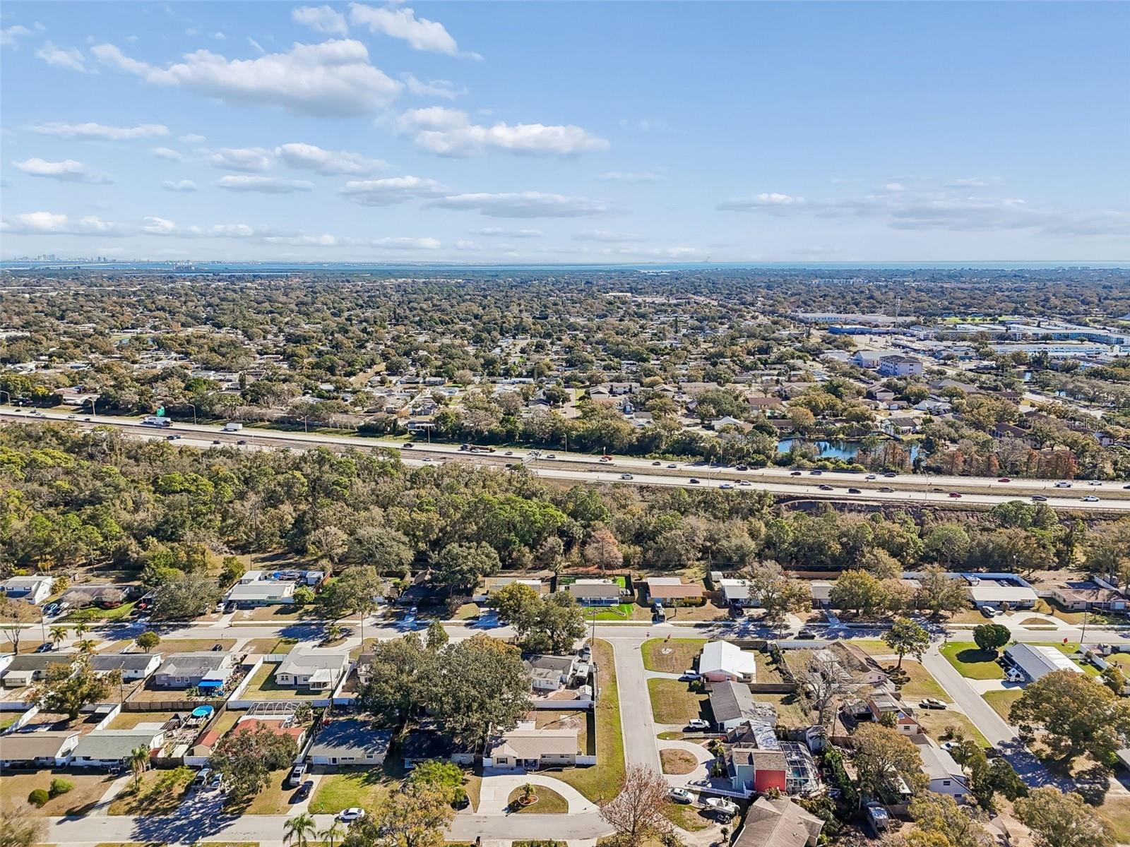 Listing photo id 58 for 6533 26th Street N