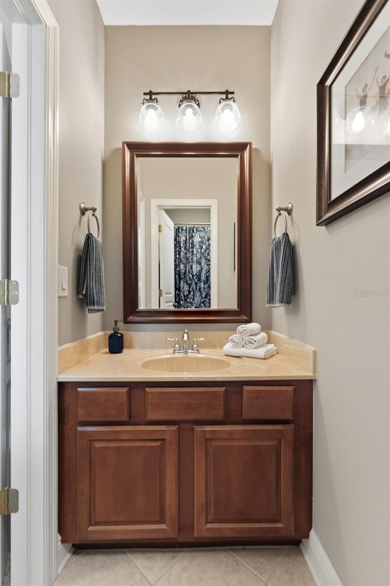 Image 37 of 72 For 11604 Splendid Lane