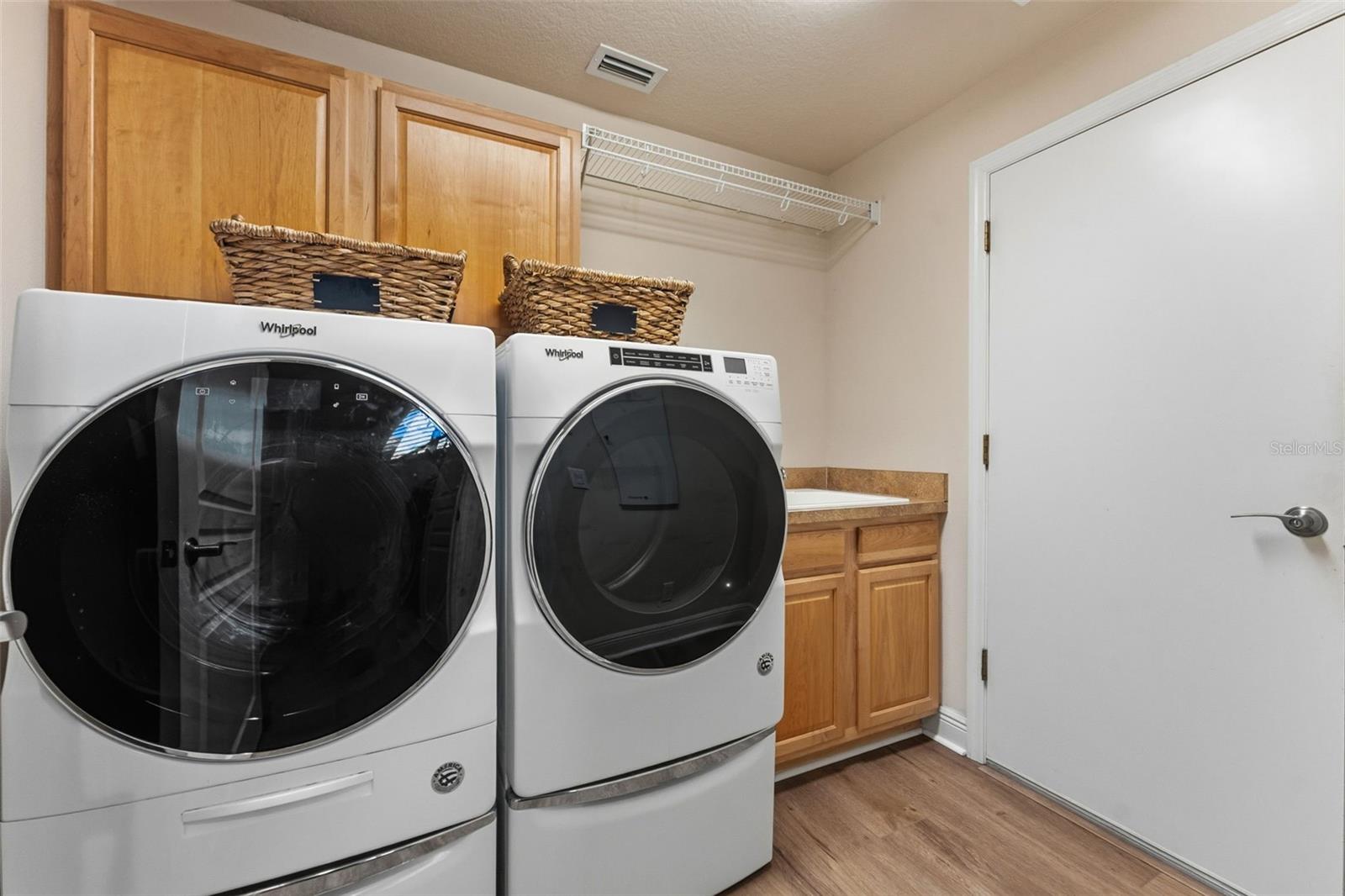 Image 38 of 72 For 11604 Splendid Lane