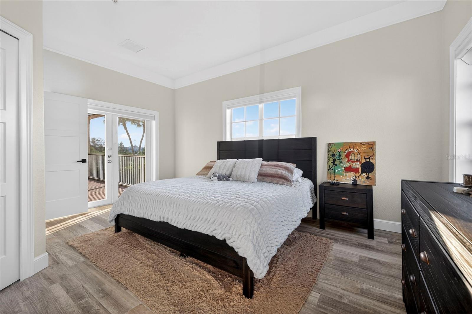 Image 32 of 68 For 8880 Commodore Drive