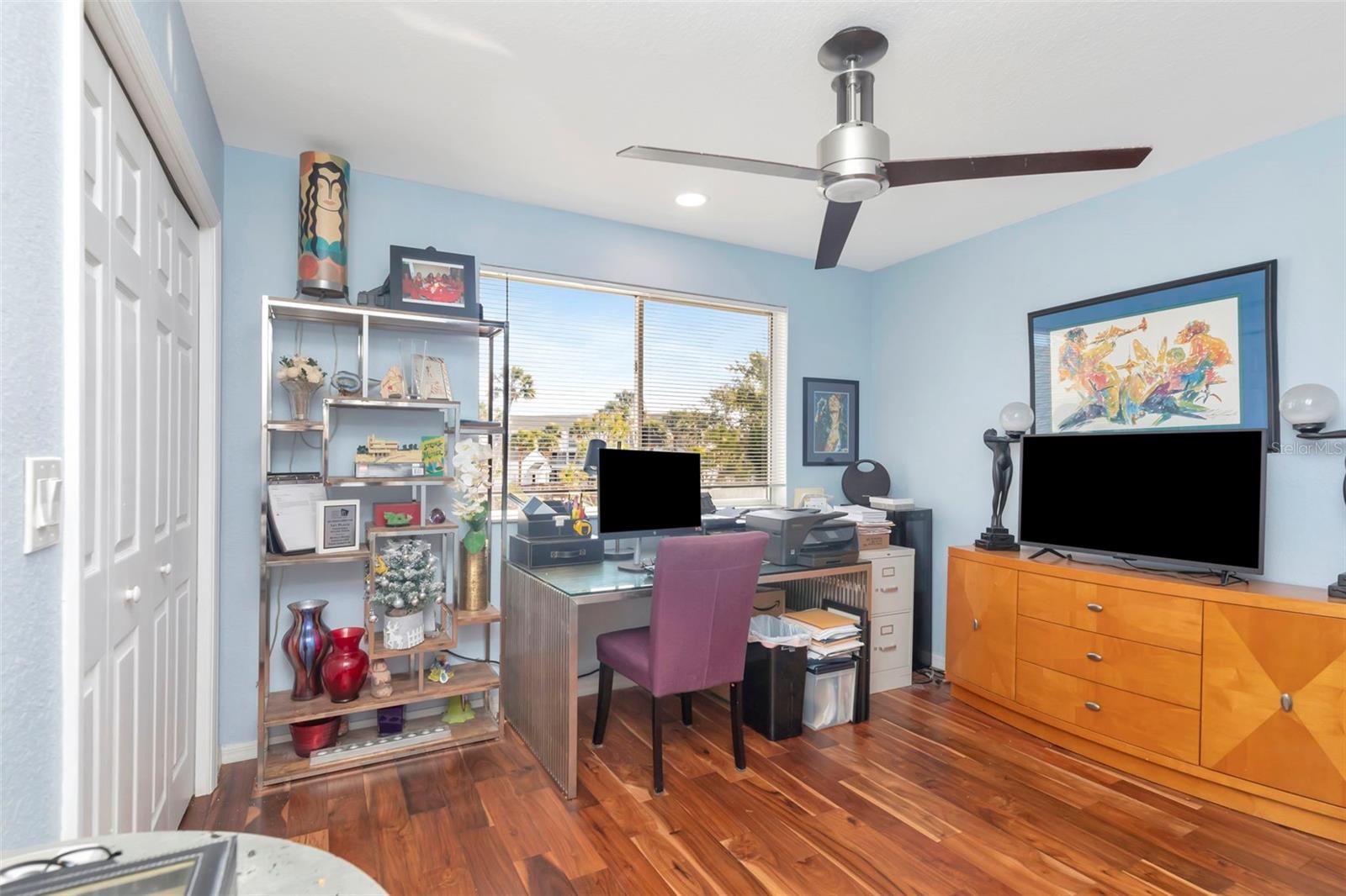 Image 23 of 44 For 14767 Seminole Trail