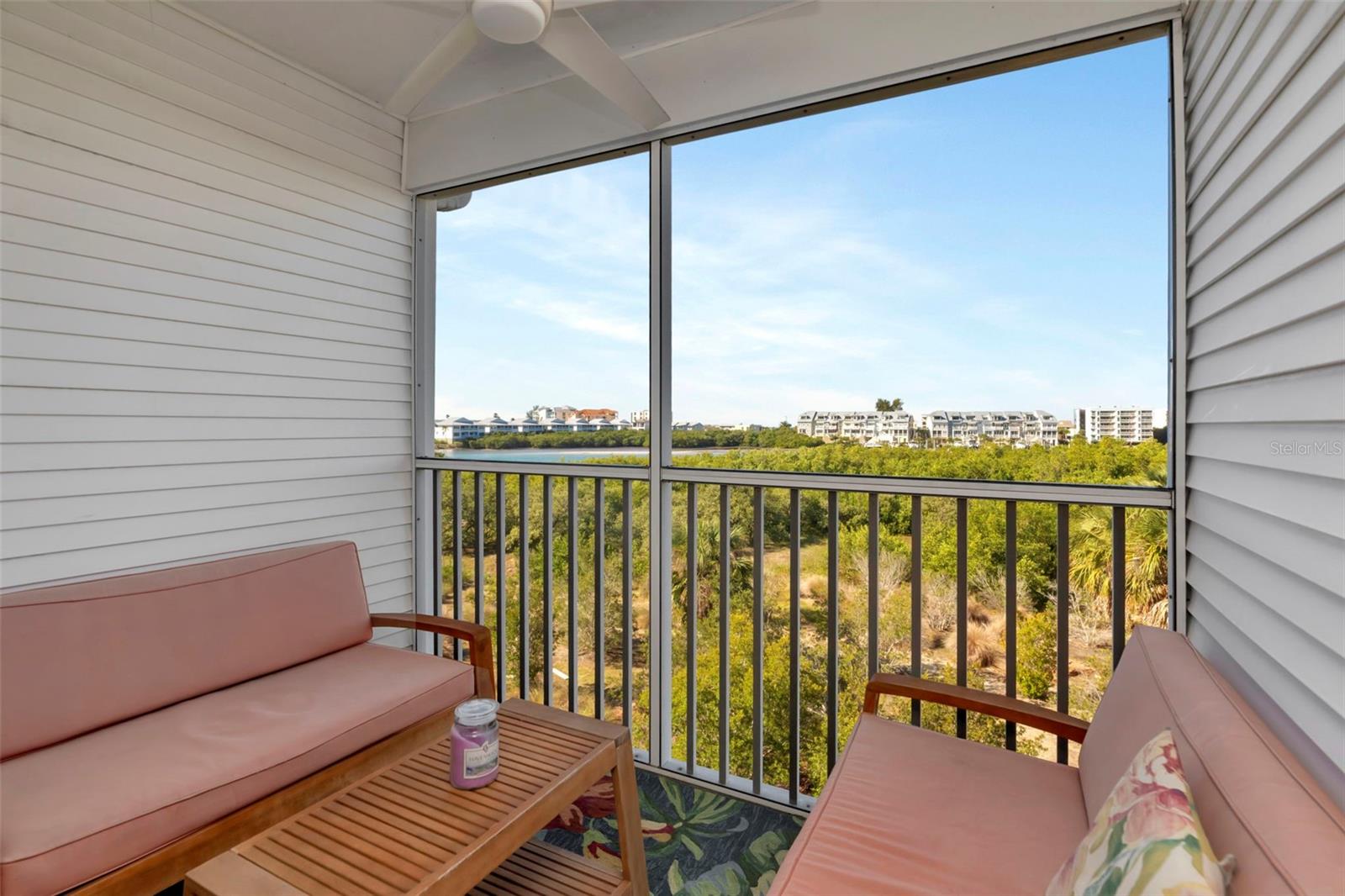 Image 25 of 44 For 14767 Seminole Trail