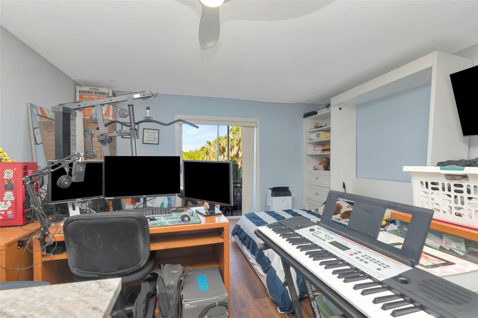 Image 32 of 44 For 14767 Seminole Trail