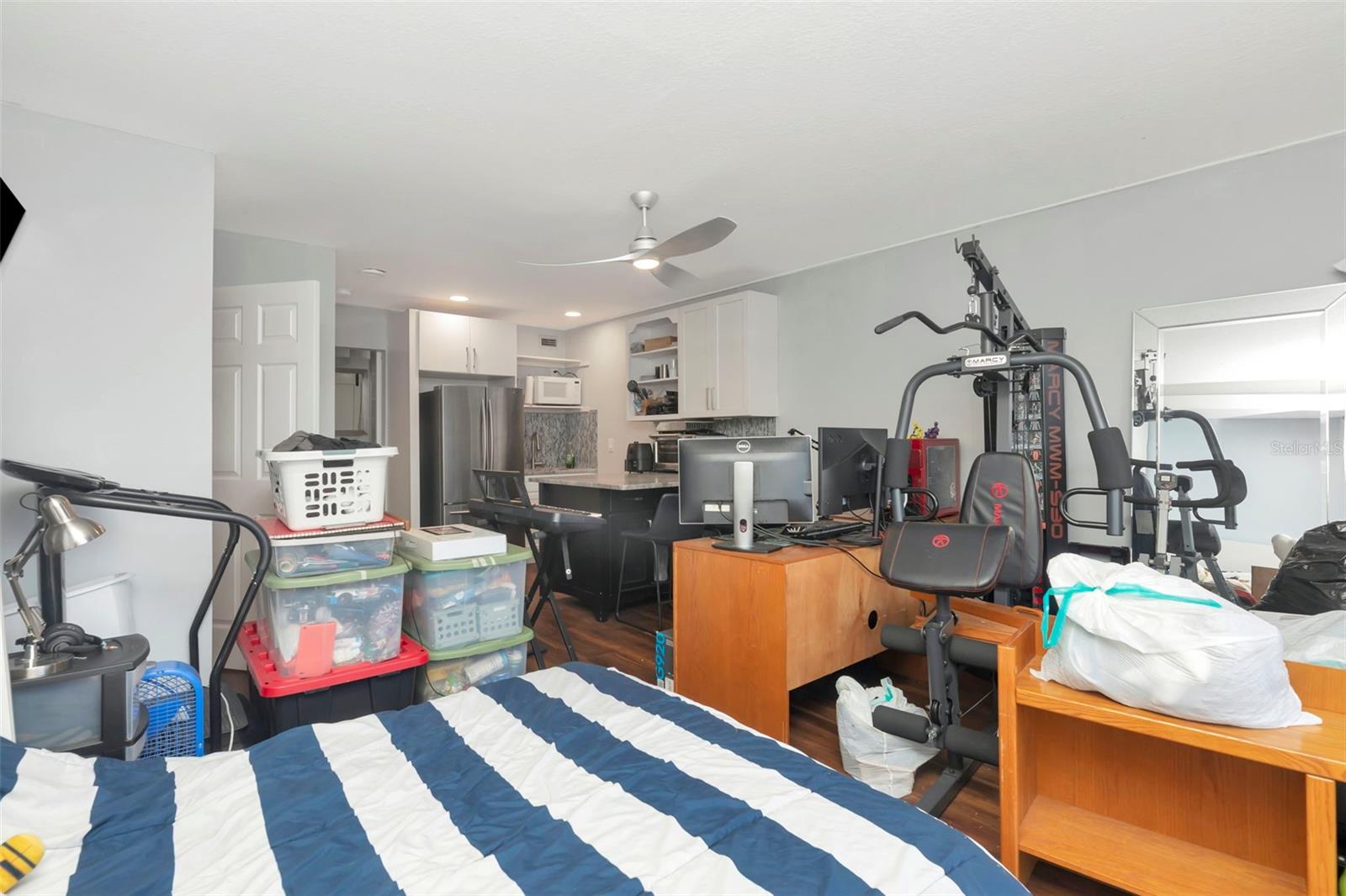 Image 33 of 44 For 14767 Seminole Trail