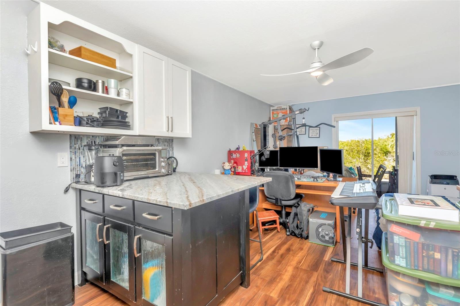 Image 35 of 44 For 14767 Seminole Trail