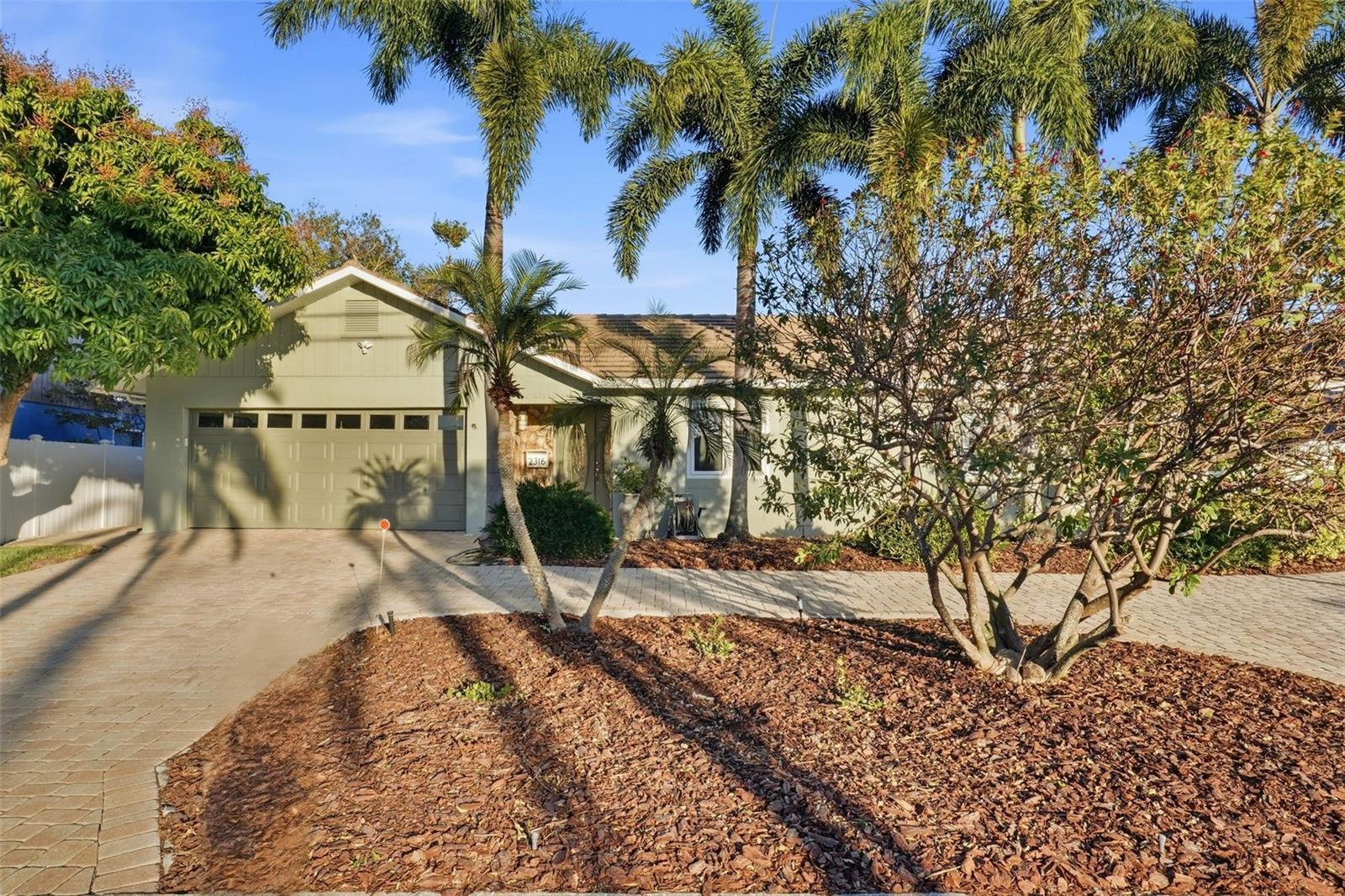 Image 10 of 55 For 2316 Shore Drive Se