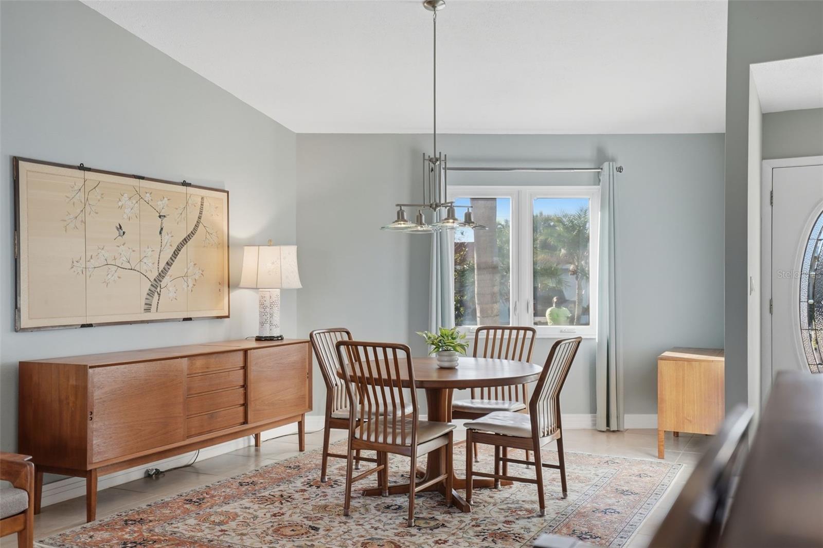 Image 13 of 55 For 2316 Shore Drive Se