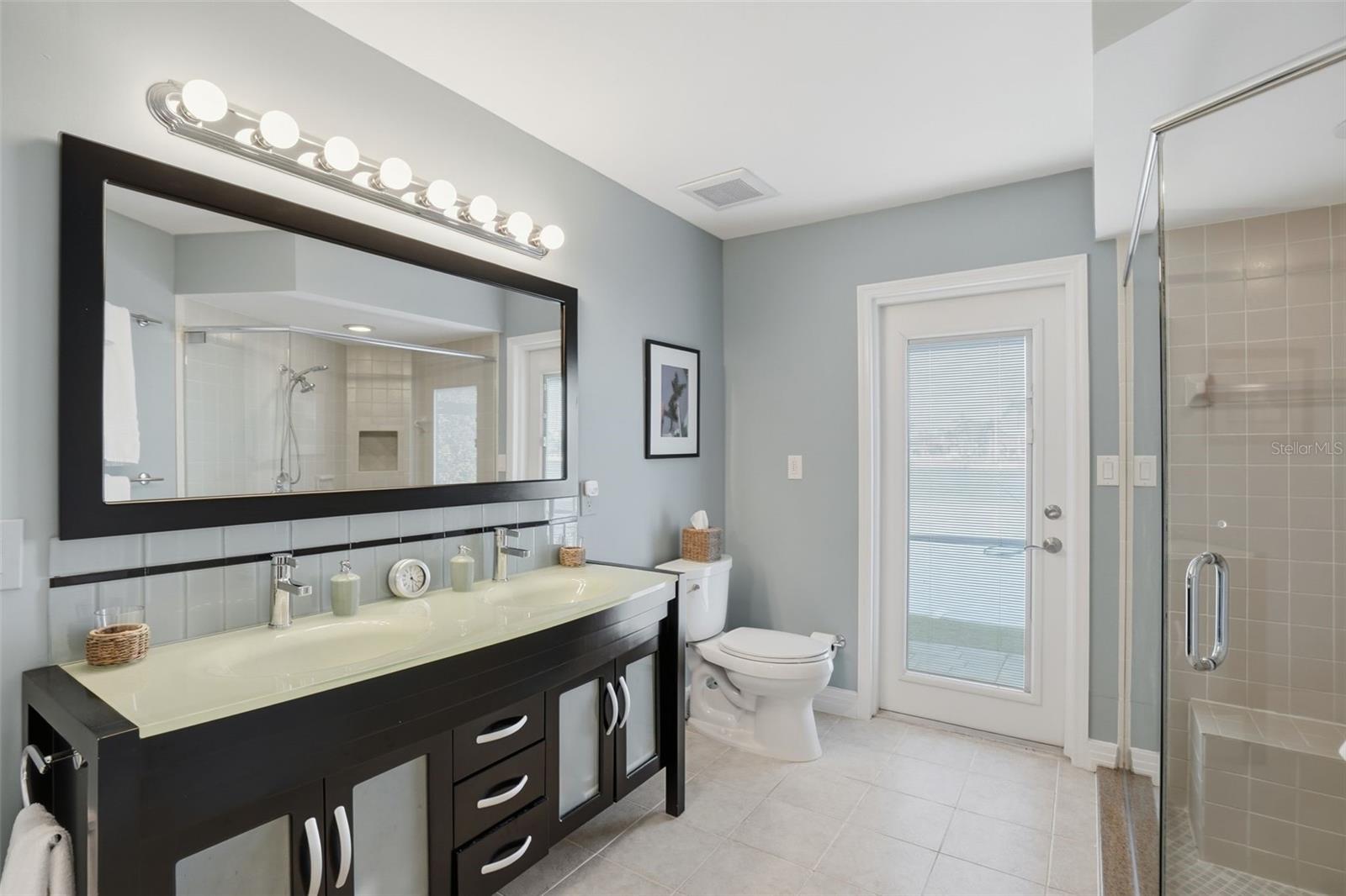 Image 24 of 55 For 2316 Shore Drive Se