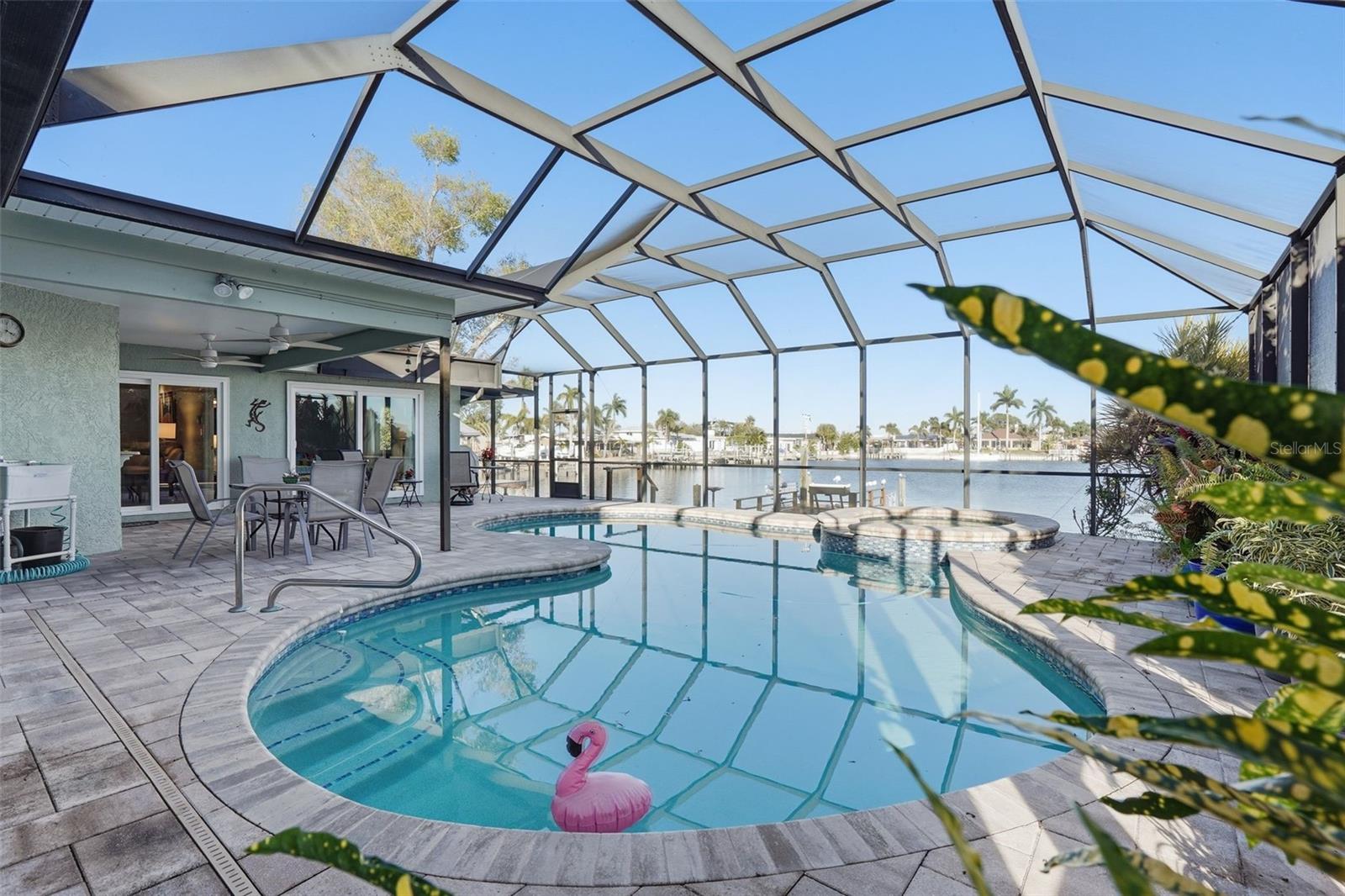 Image 9 of 55 For 2316 Shore Drive Se