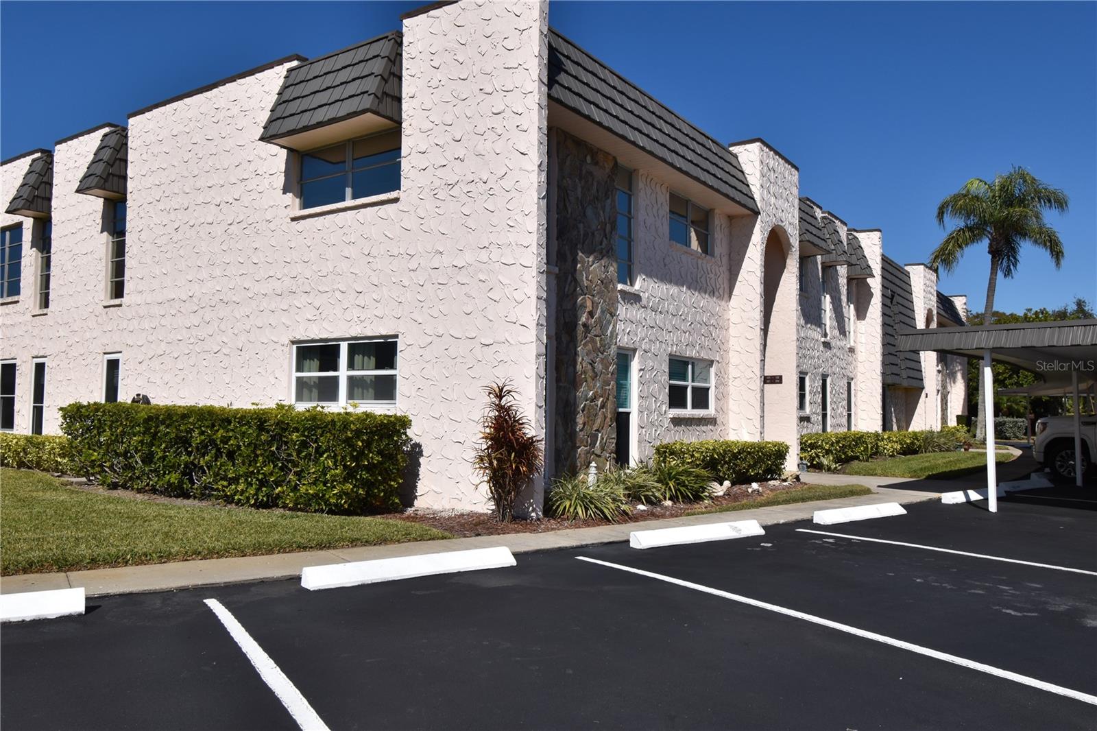 Details for 121 Fernwood Circle 121, SEMINOLE, FL 33777