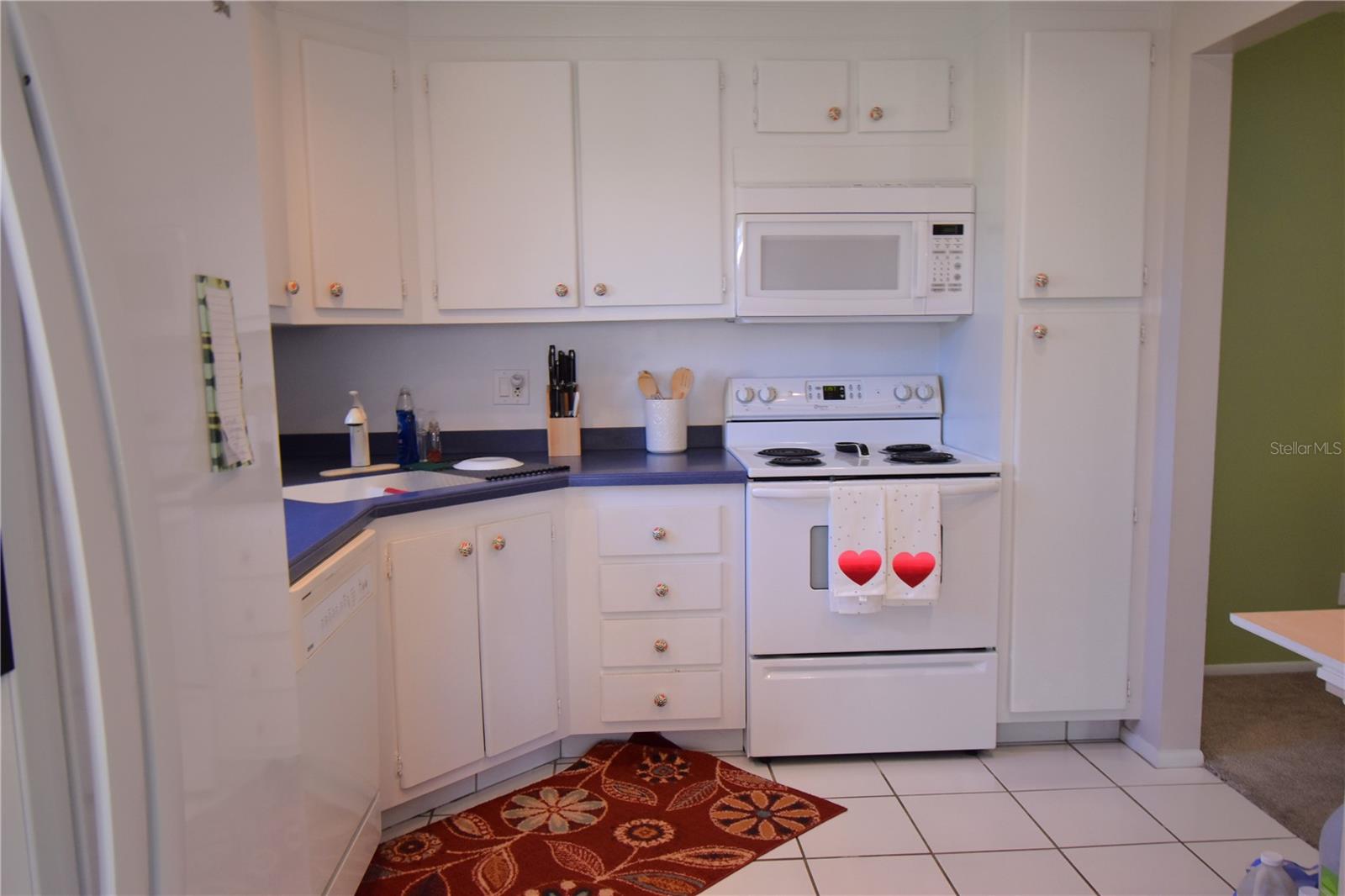 Image 16 of 62 For 121 Fernwood Circle 121