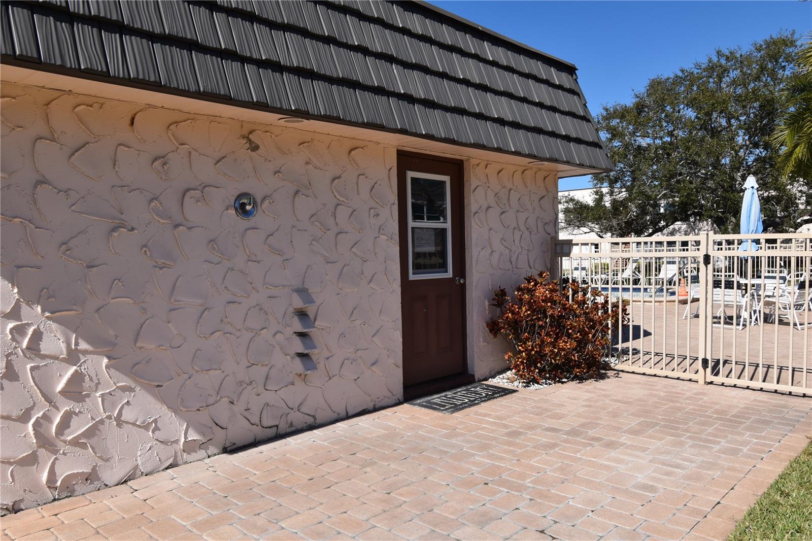 Image 33 of 62 For 121 Fernwood Circle 121