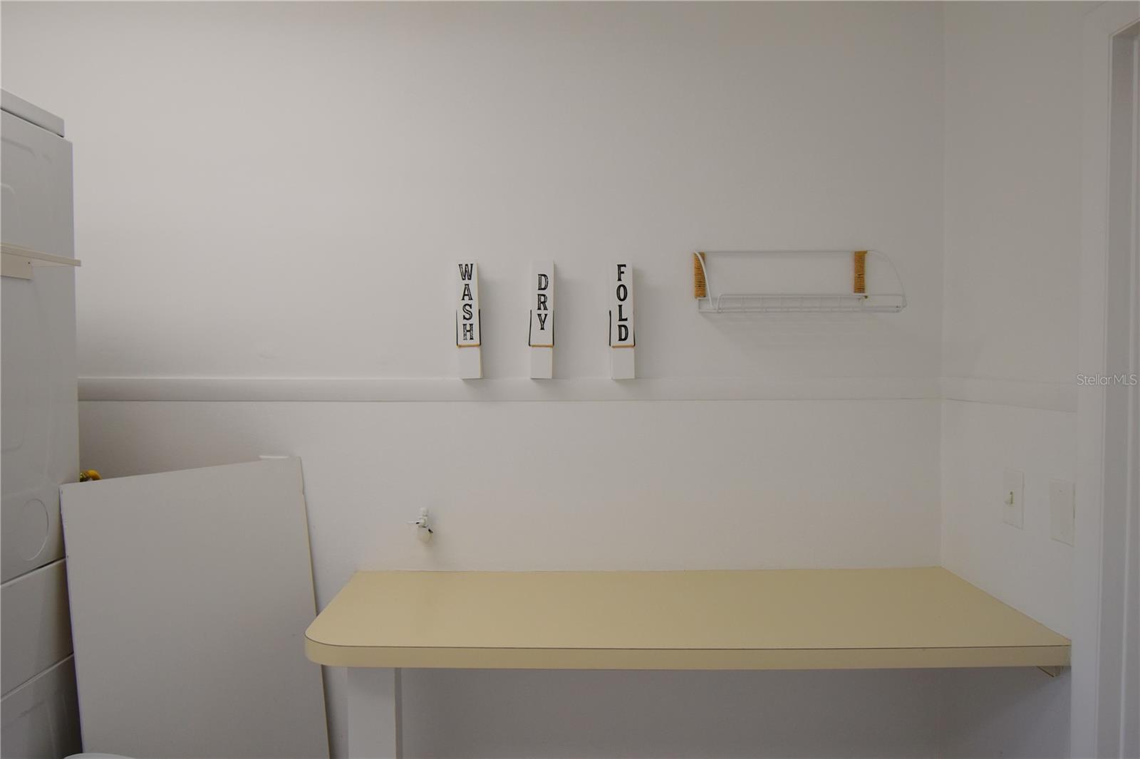 Image 37 of 62 For 121 Fernwood Circle 121