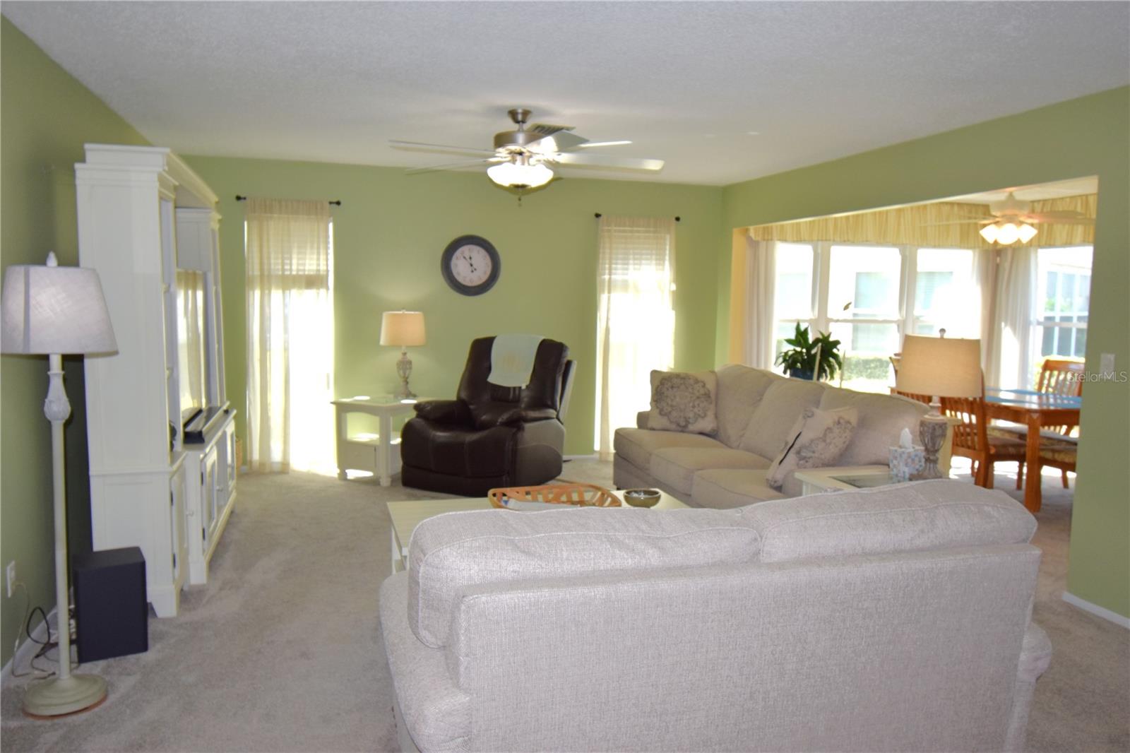 Image 4 of 62 For 121 Fernwood Circle 121