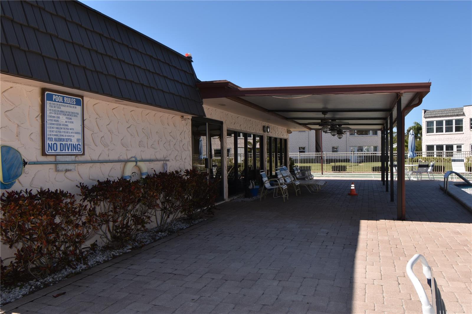 Image 42 of 62 For 121 Fernwood Circle 121