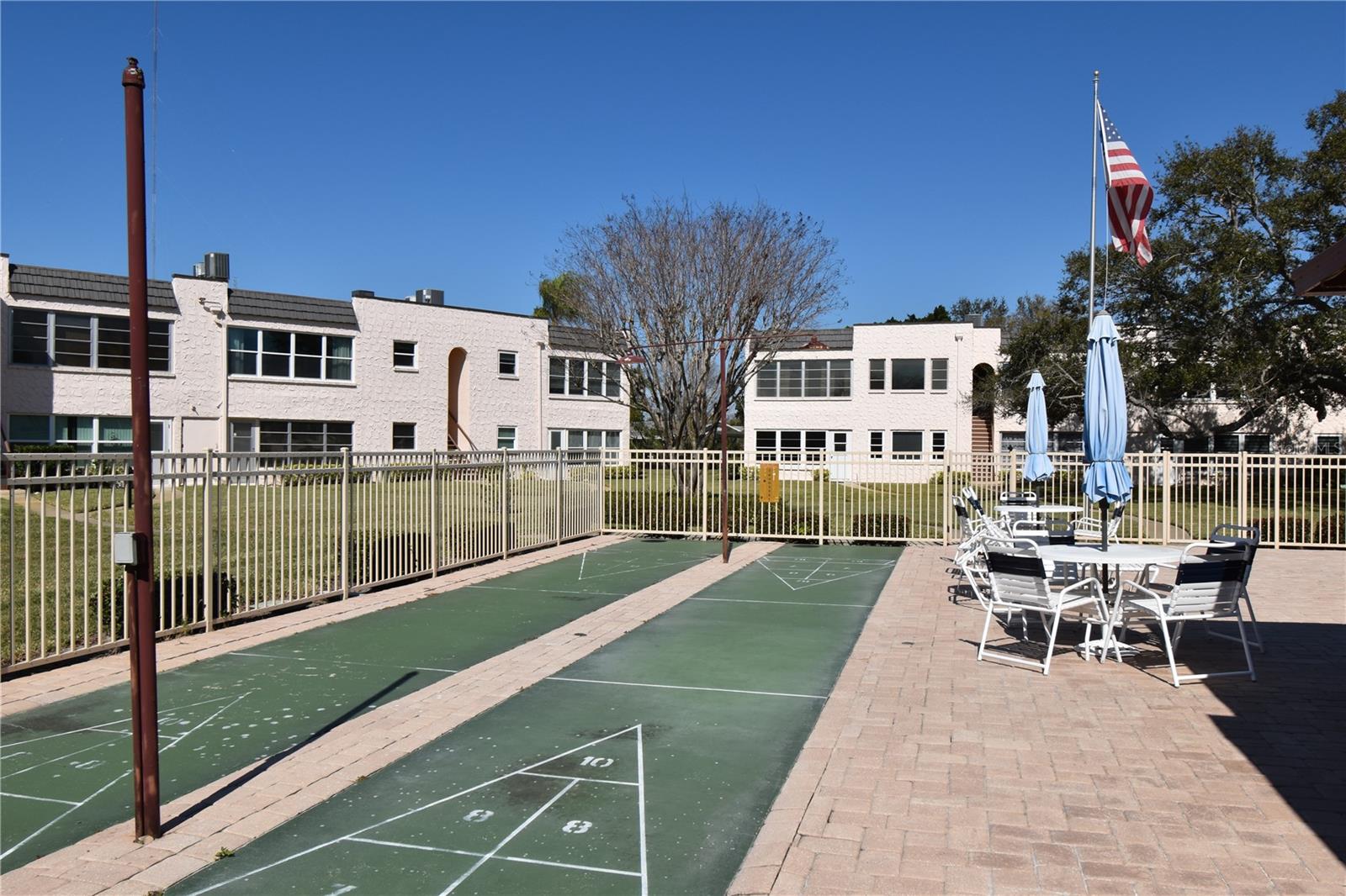 Image 45 of 62 For 121 Fernwood Circle 121