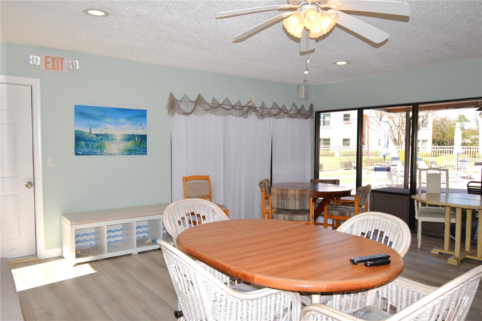 Image 50 of 62 For 121 Fernwood Circle 121