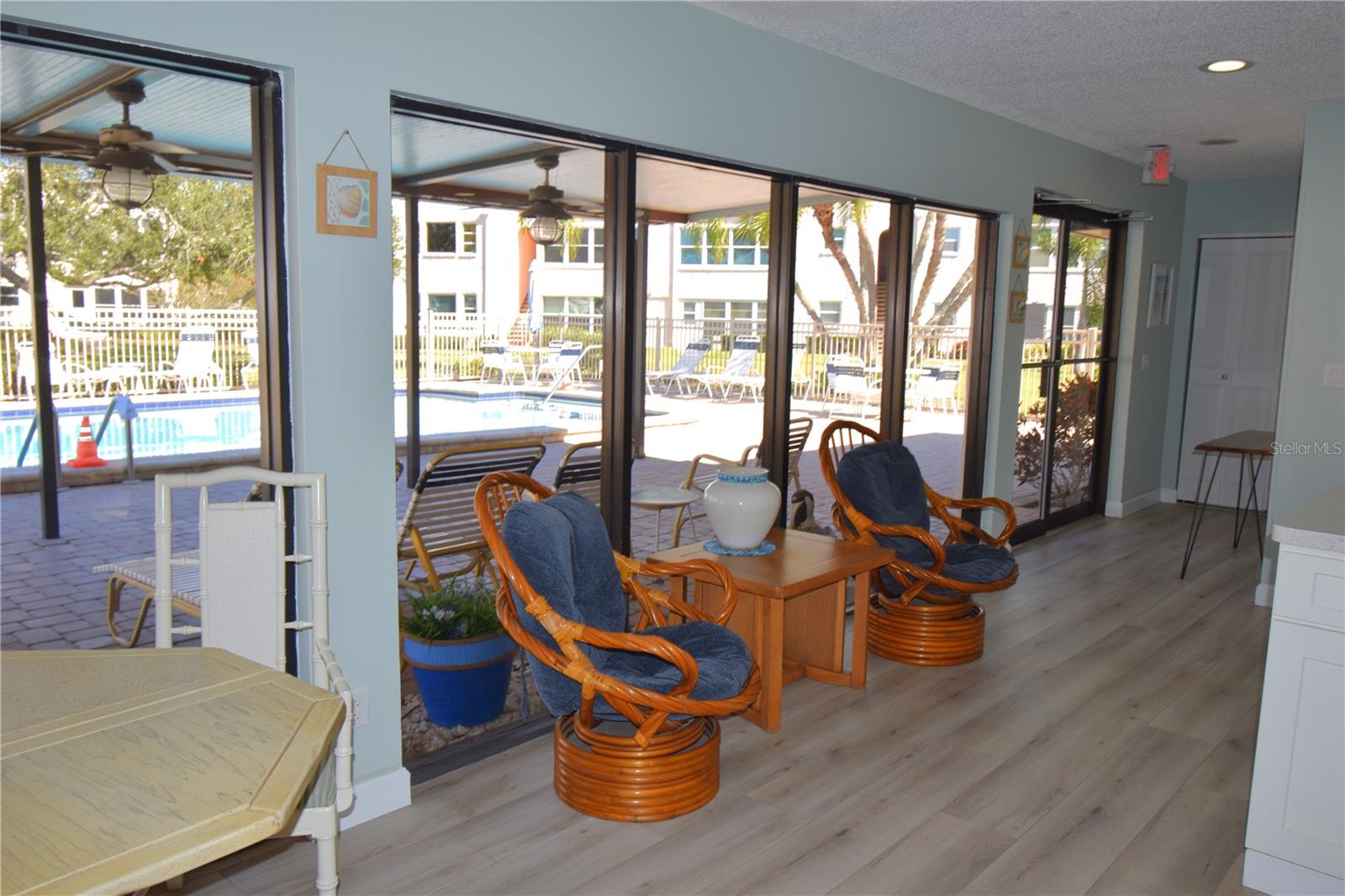 Image 53 of 62 For 121 Fernwood Circle 121