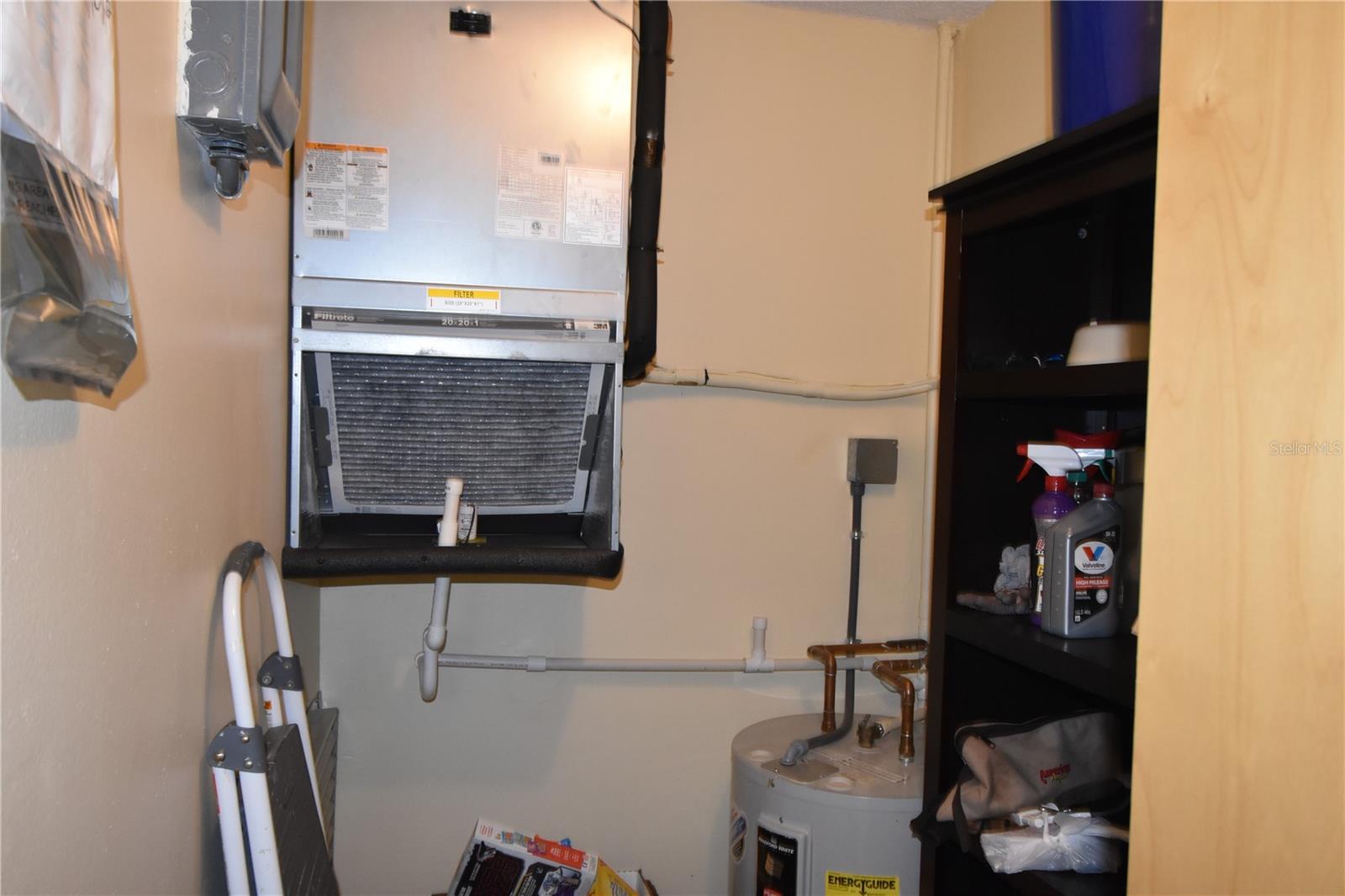 Image 54 of 62 For 121 Fernwood Circle 121