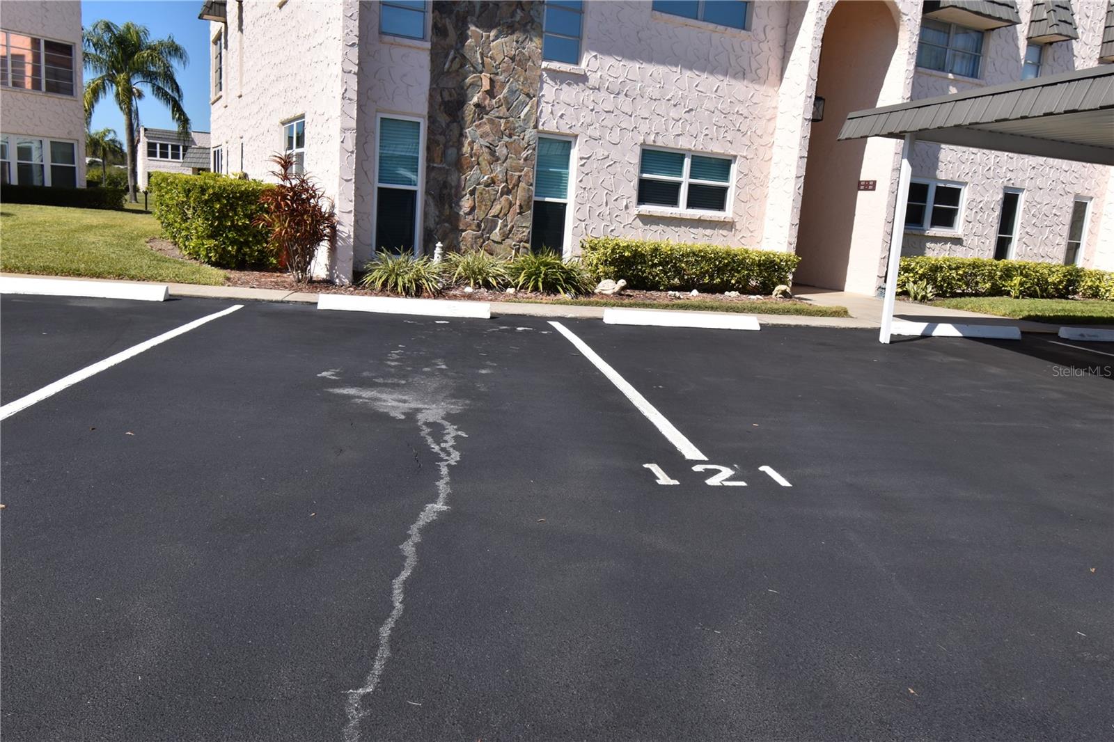 Image 59 of 62 For 121 Fernwood Circle 121