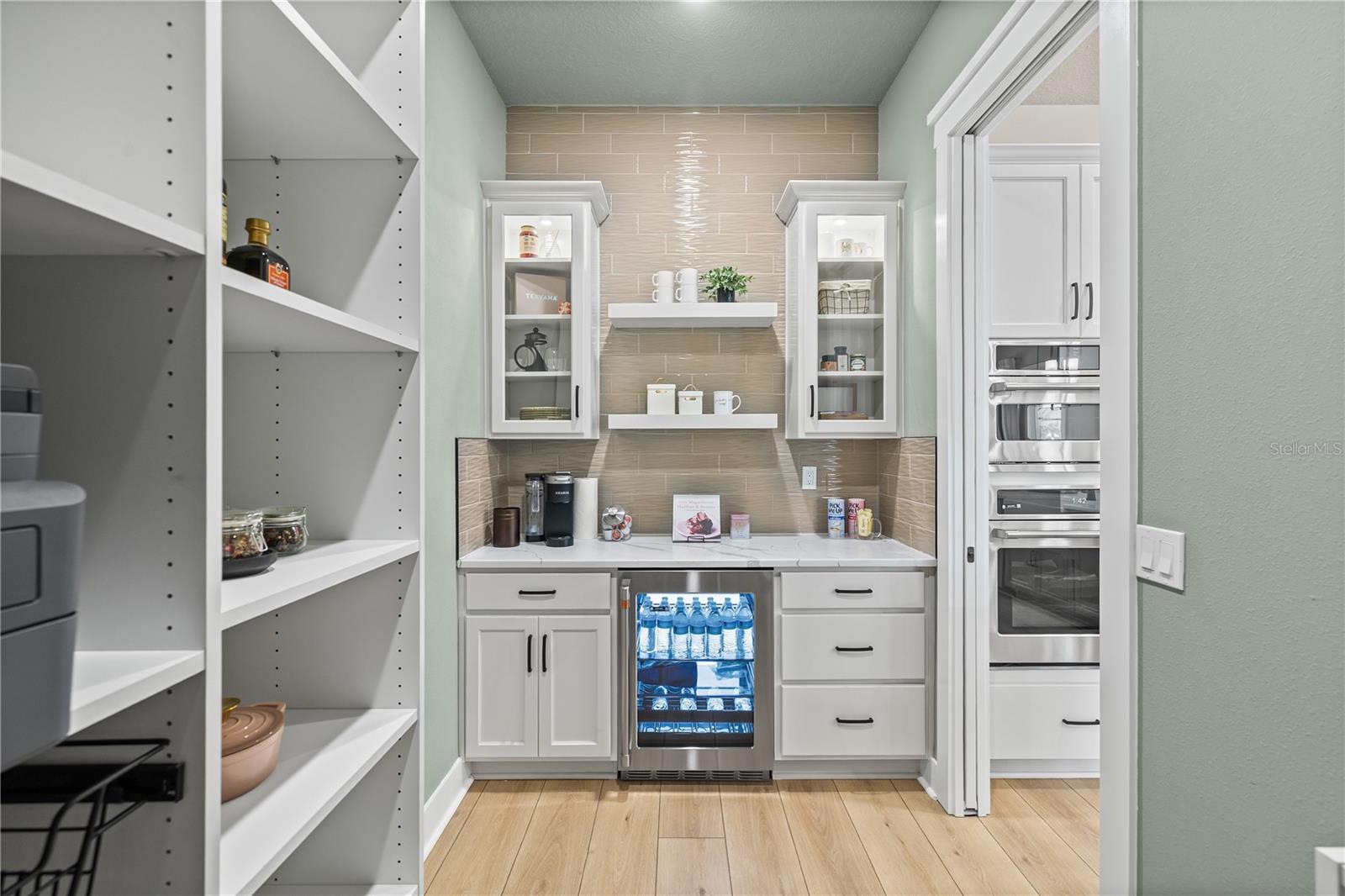 Image 17 of 26 For 709 Estates Boulevard