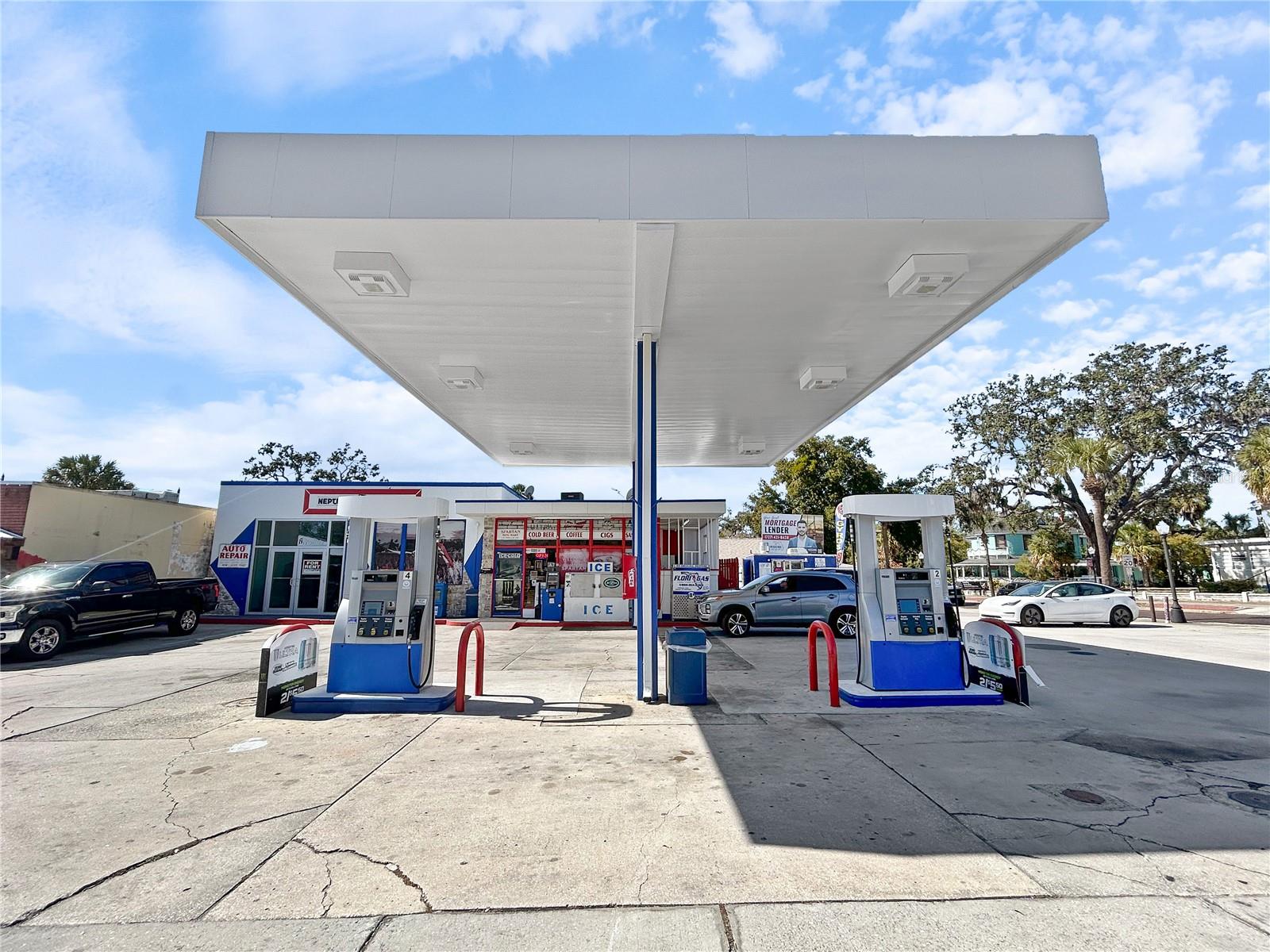 Image 5 of 33 For 4 Pinellas Avenue