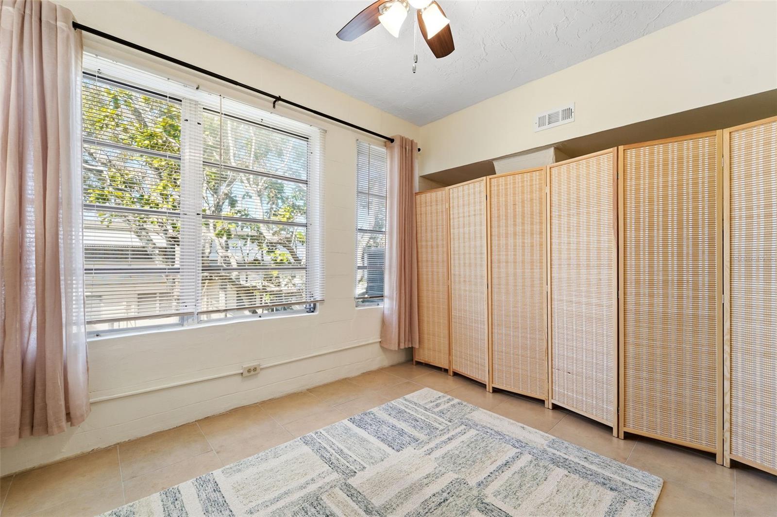 Image 10 of 22 For 4144 56th Street N 810