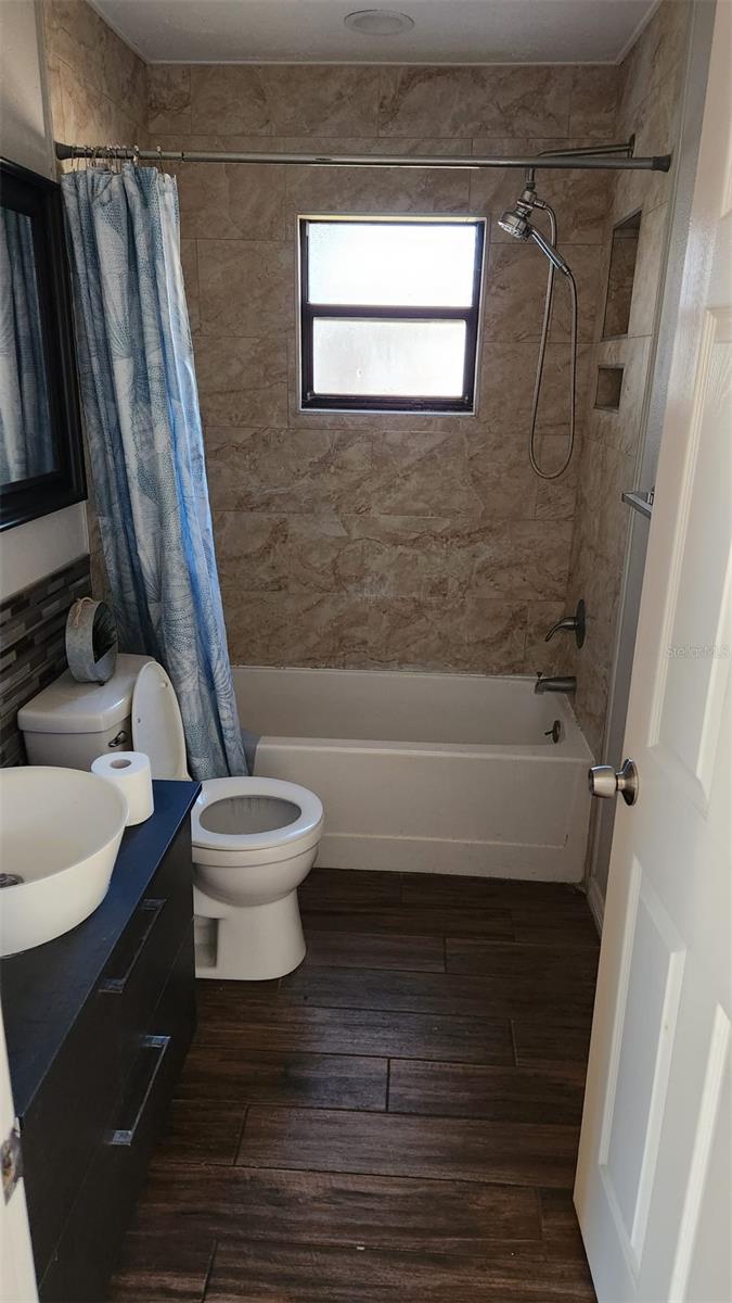 Image 21 of 57 For 8407 Monarch Drive