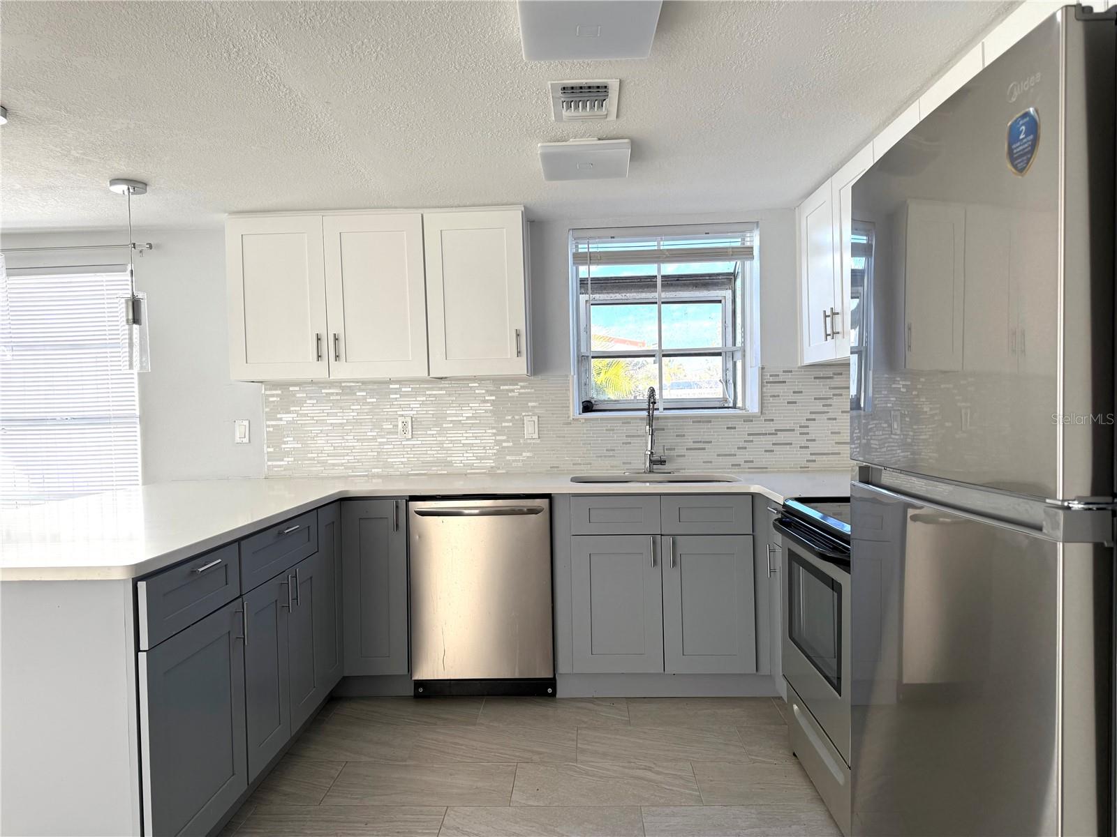 Image 5 of 12 For 26 Hibiscus Drive