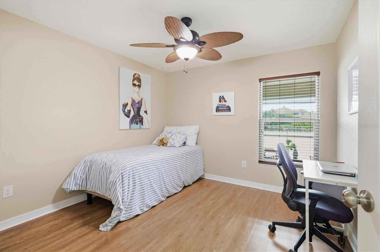 Image 20 of 38 For 12710 Lake Side Drive