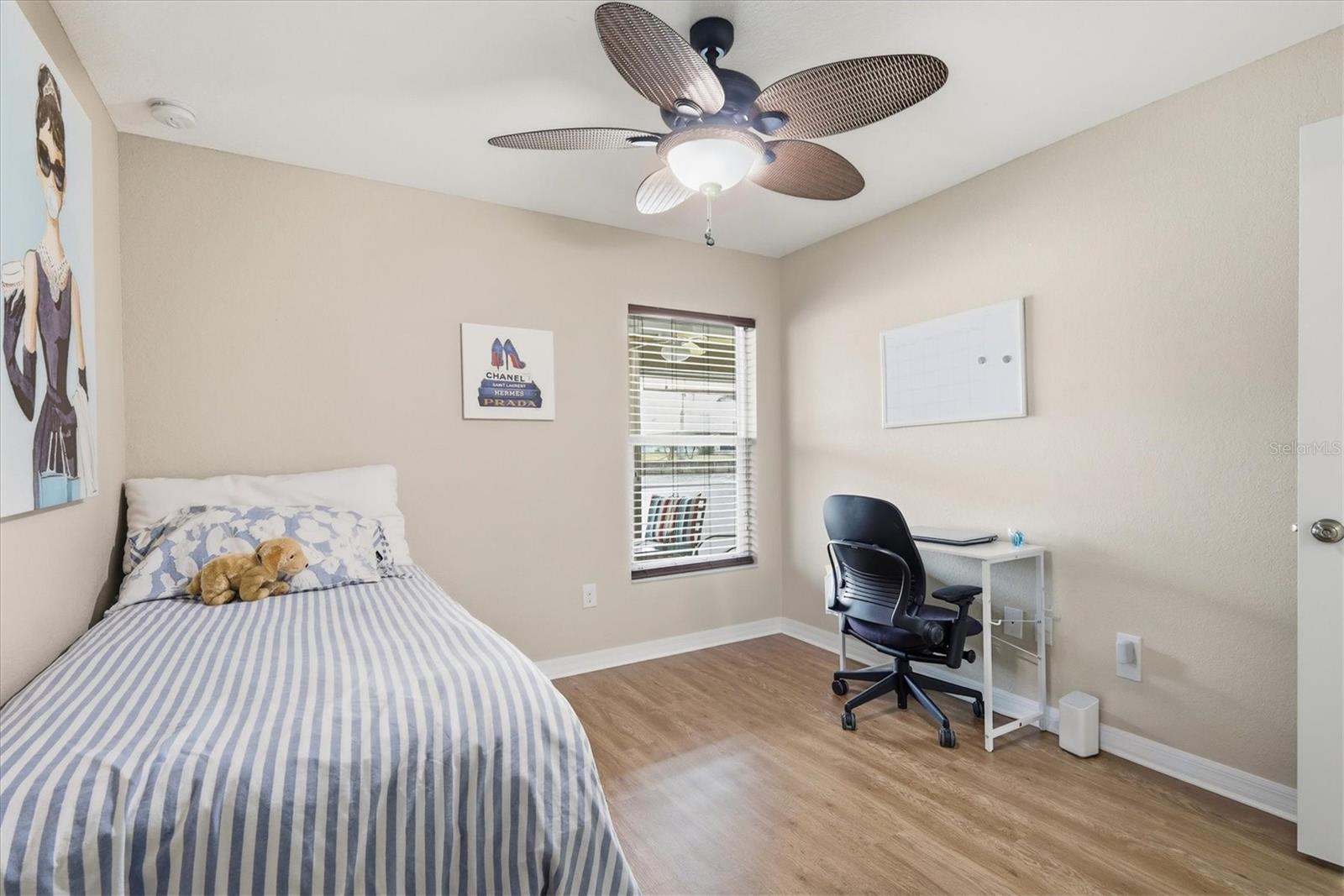 Image 21 of 38 For 12710 Lake Side Drive