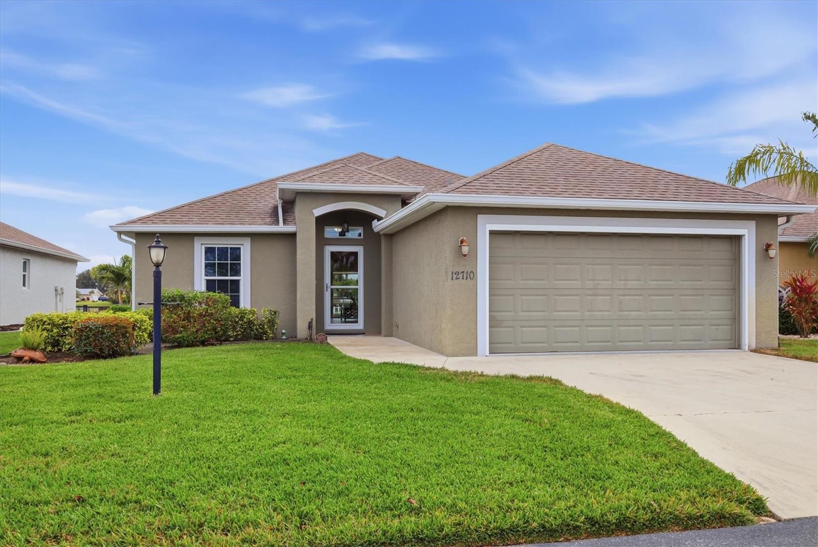 Image 3 of 38 For 12710 Lake Side Drive