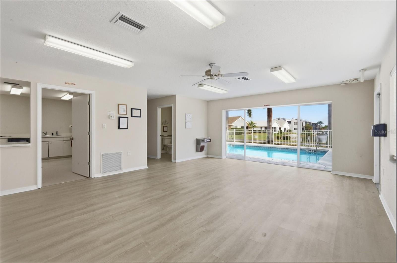 Image 32 of 38 For 12710 Lake Side Drive