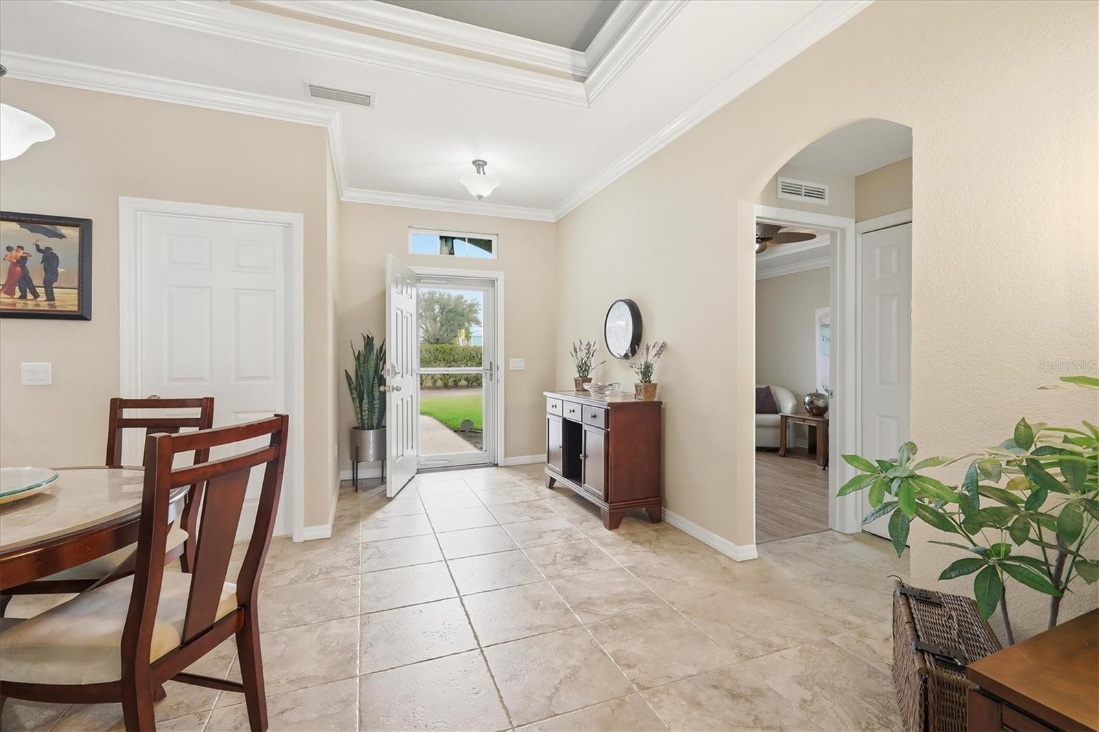 Image 8 of 38 For 12710 Lake Side Drive