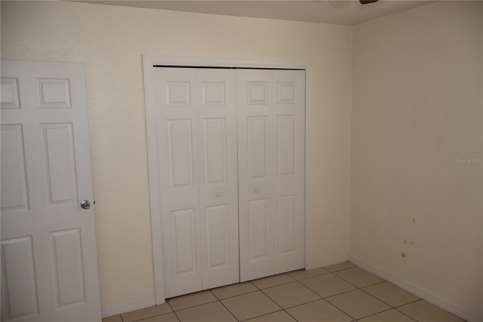 Image 13 of 16 For 2411 Lemon Street B