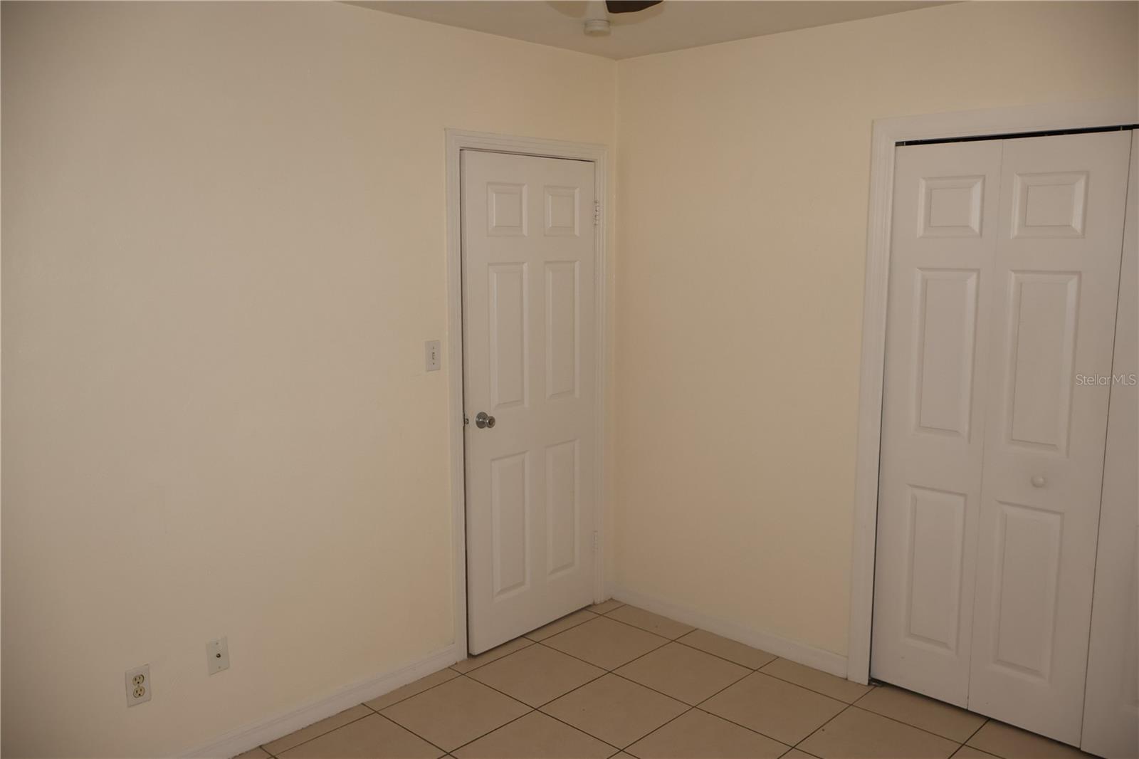 Image 14 of 16 For 2411 Lemon Street B