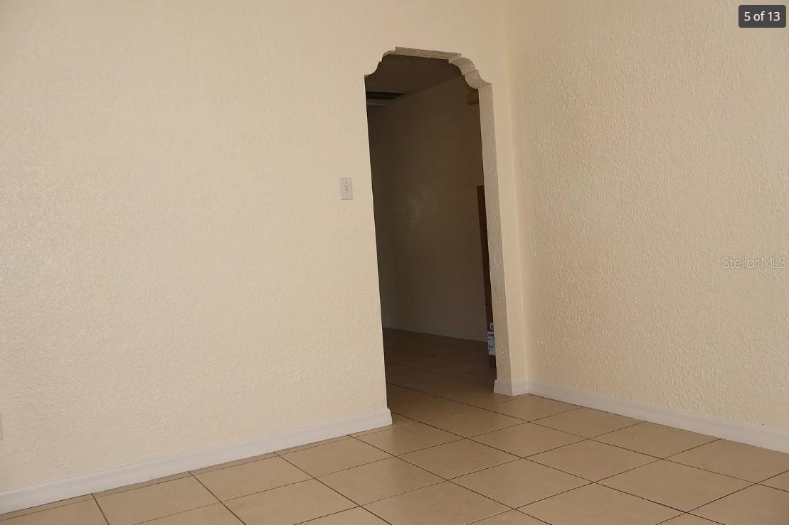 Image 16 of 16 For 2411 Lemon Street B