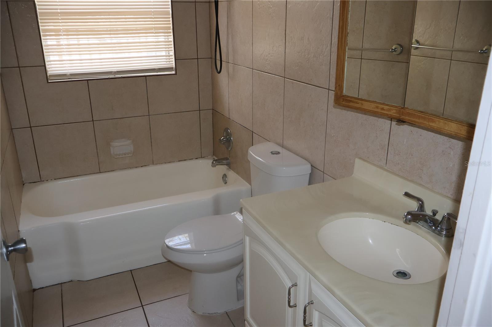 Image 8 of 16 For 2411 Lemon Street B