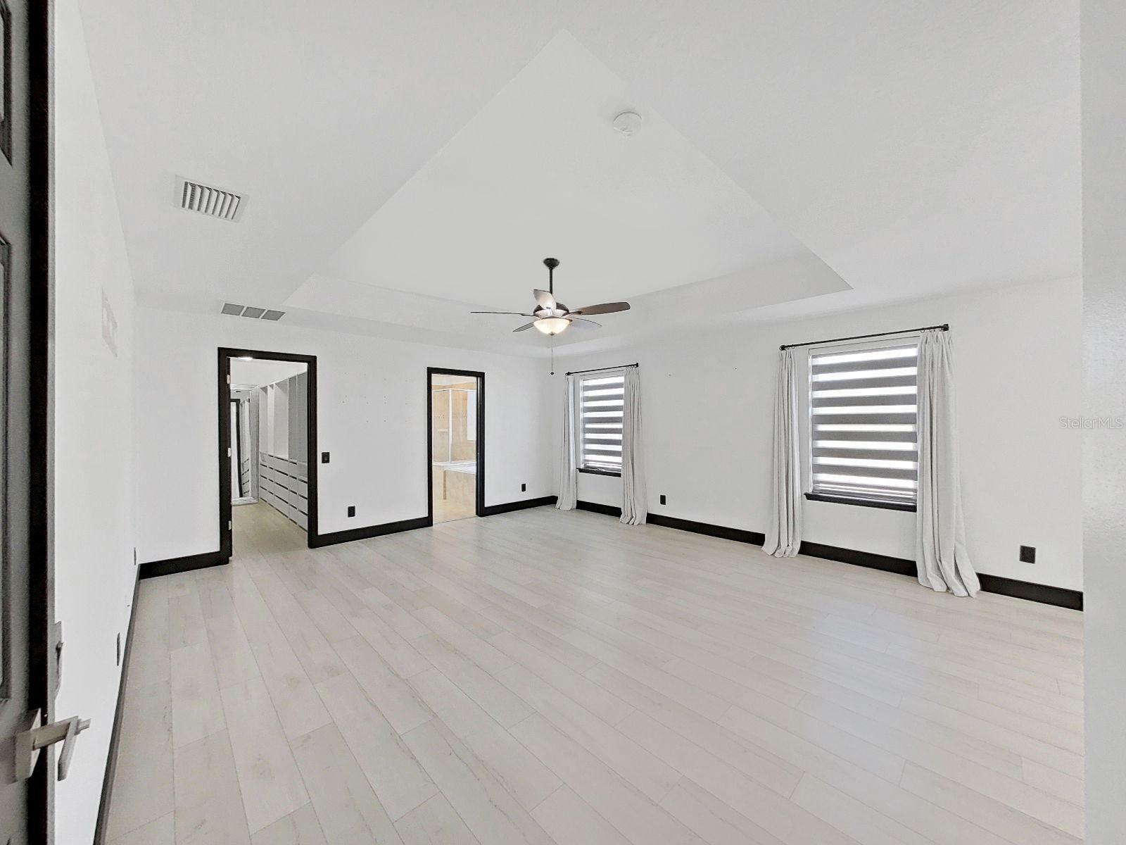 Image 34 of 49 For 2202 Landside Drive