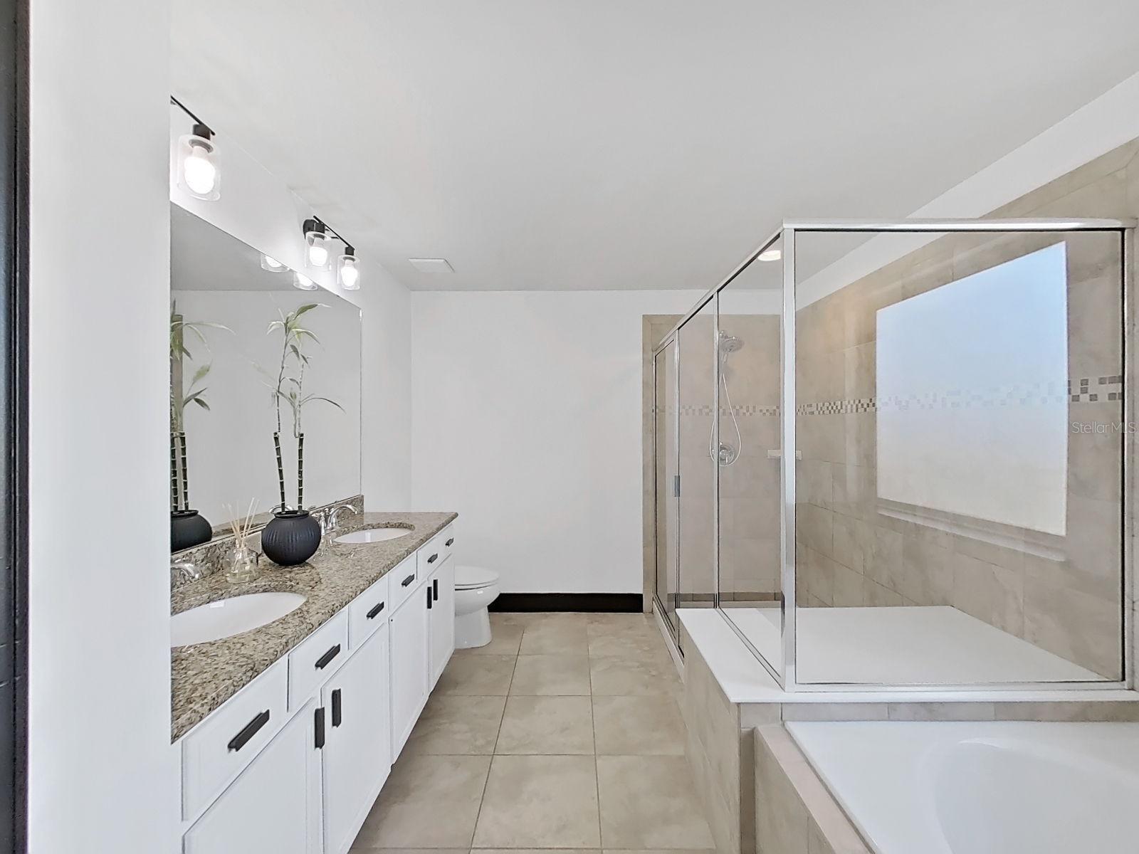 Image 38 of 49 For 2202 Landside Drive