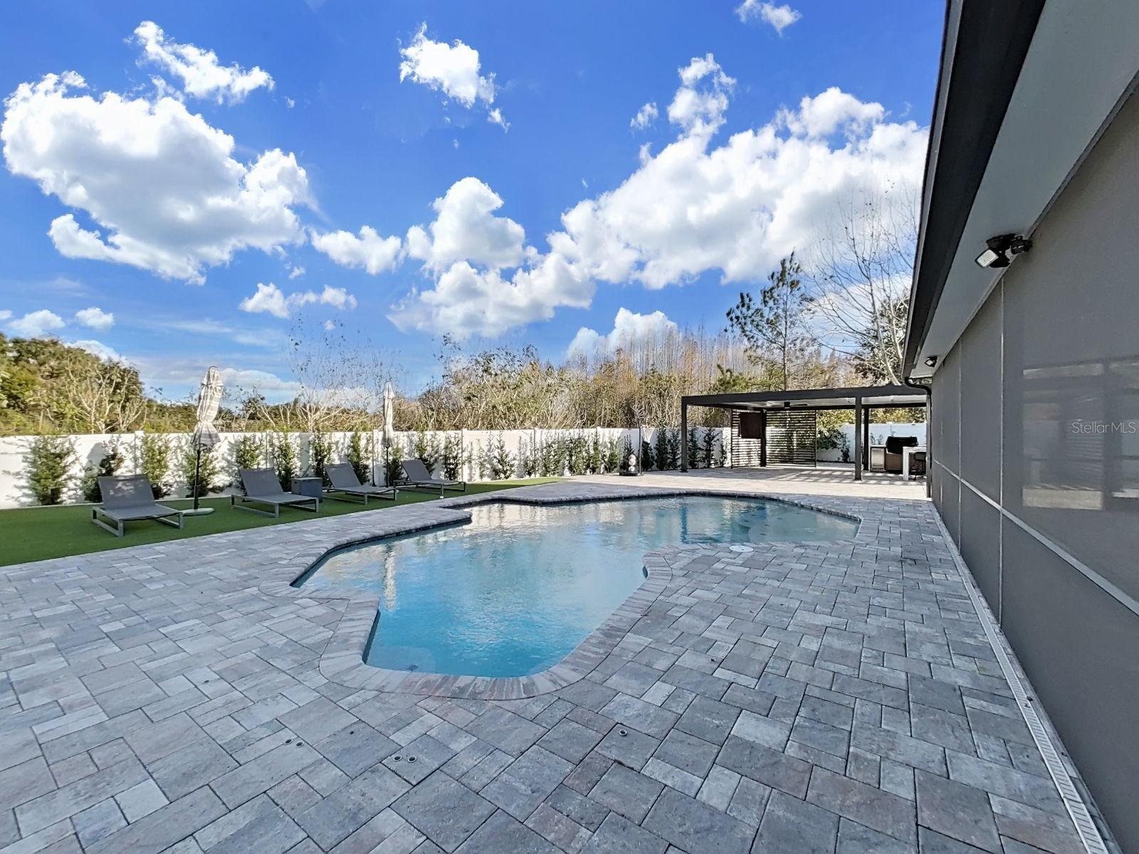 Image 4 of 49 For 2202 Landside Drive