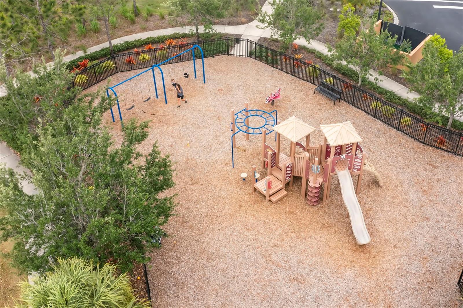 Image 37 of 42 For 5018 Sunnyside Lane