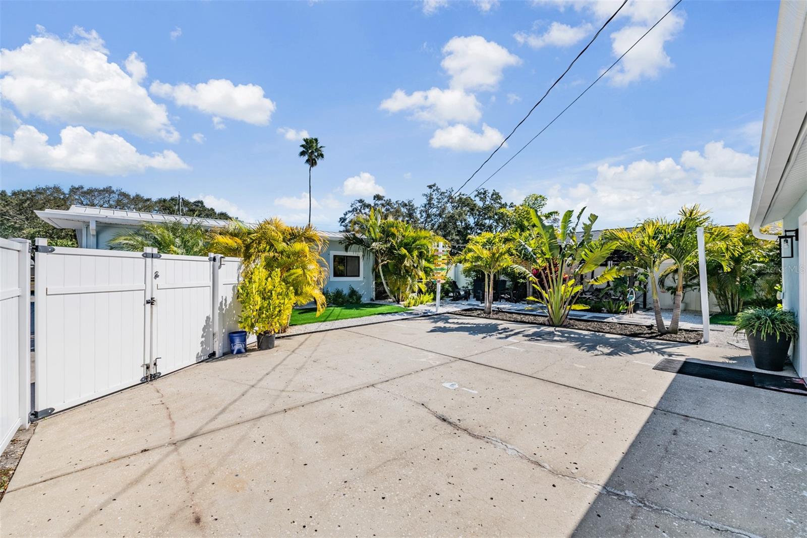 Image 34 of 43 For 2020 Culberson Avenue