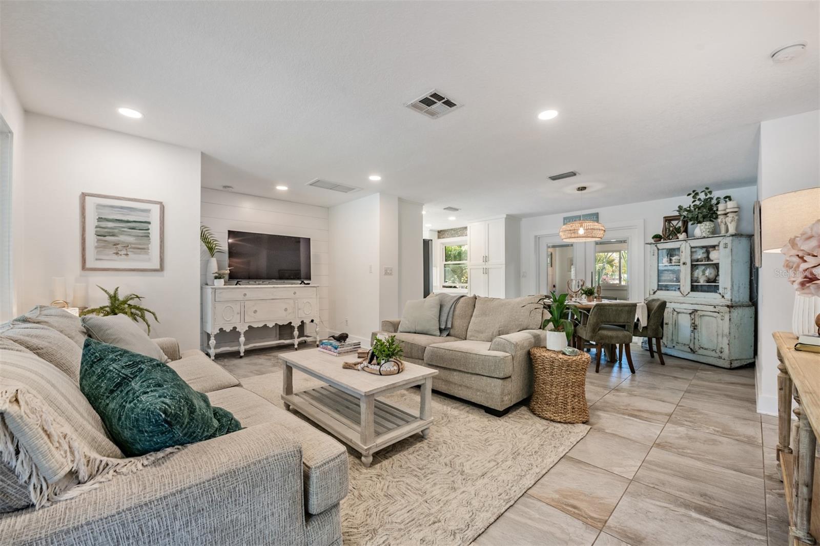 Image 7 of 43 For 2020 Culberson Avenue