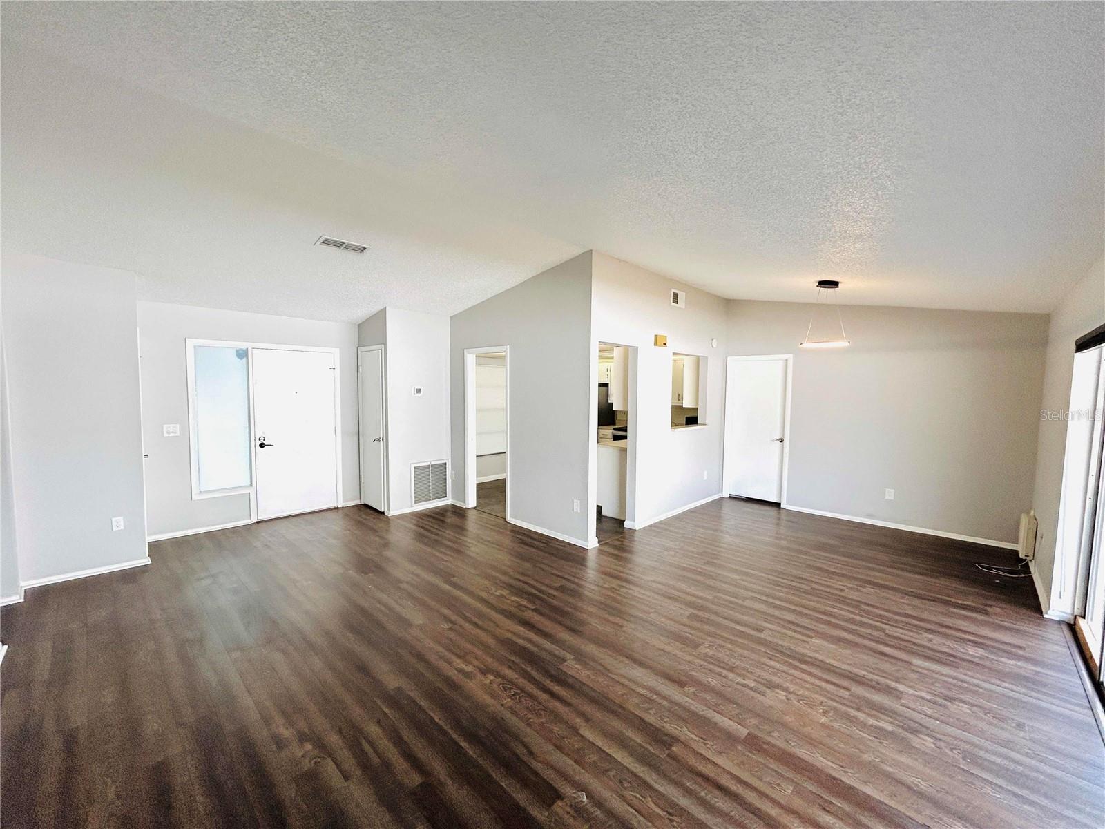 Image 20 of 43 For 7516 Sanibel Circle